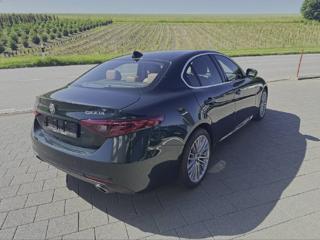 ALFA ROMEO Giulia 2.0 TI-image-3