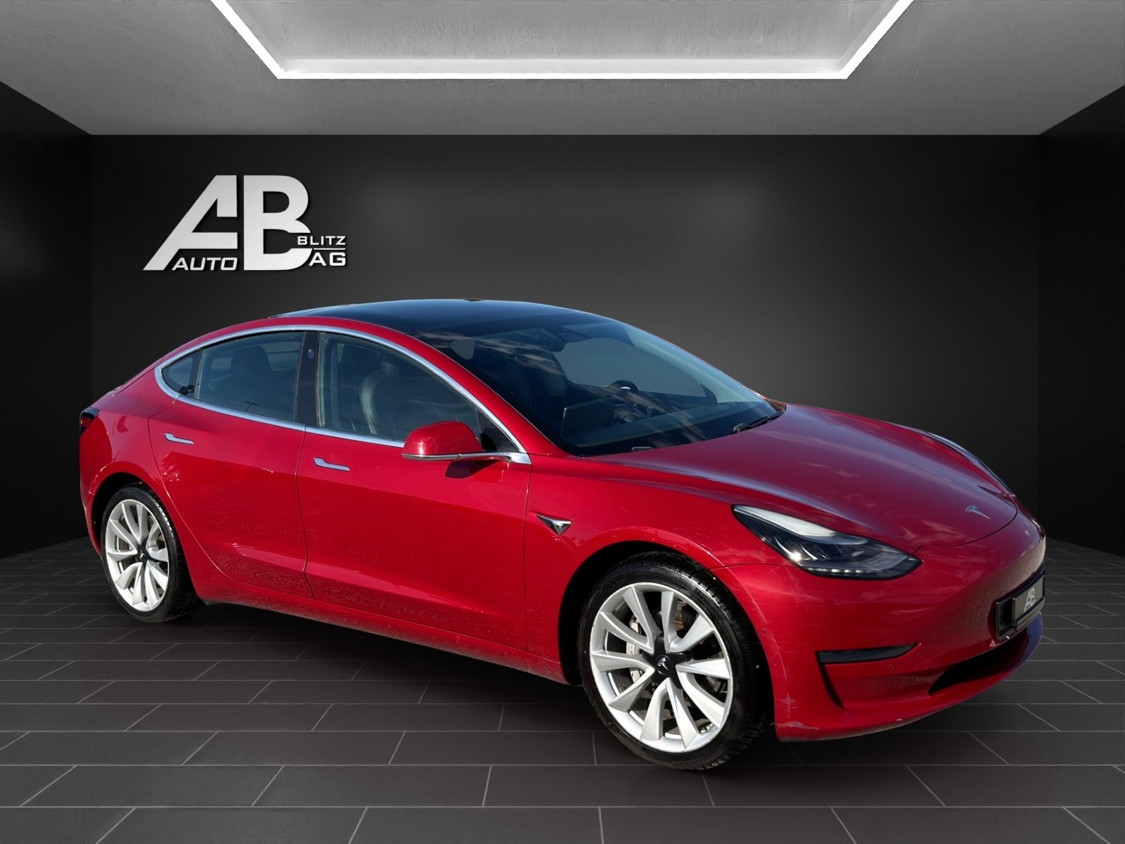 TESLA Model 3 Long Range Dual Motor AWD 4x4-image-5