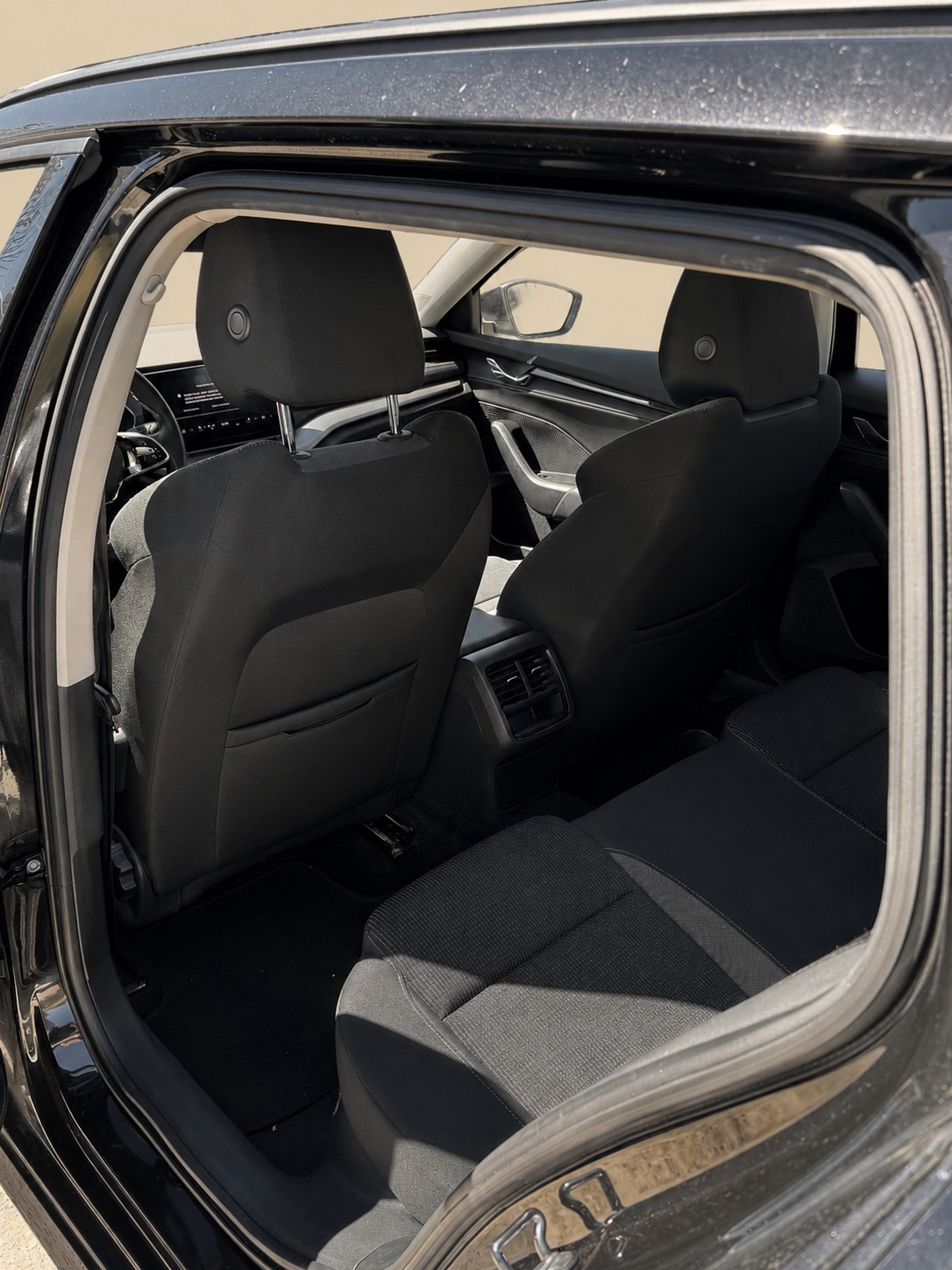 SKODA Octavia Combi 2.0 TDI DSG Ambition 4x4-image-7