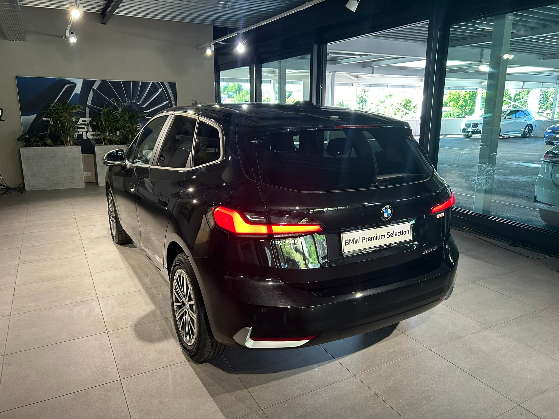 BMW 218d Active Tourer DKG-image-13