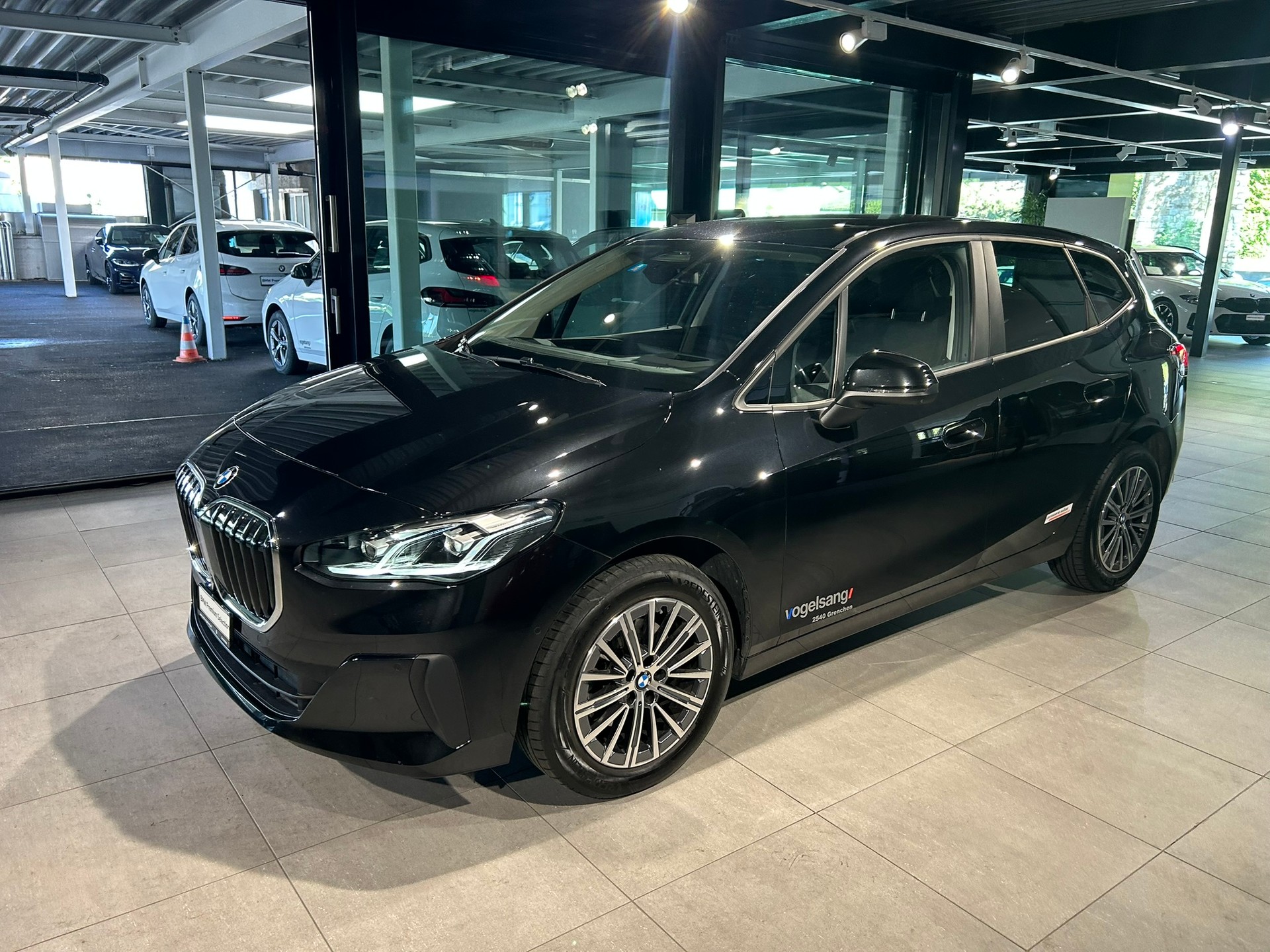 BMW 218d Active Tourer DKG-image-3