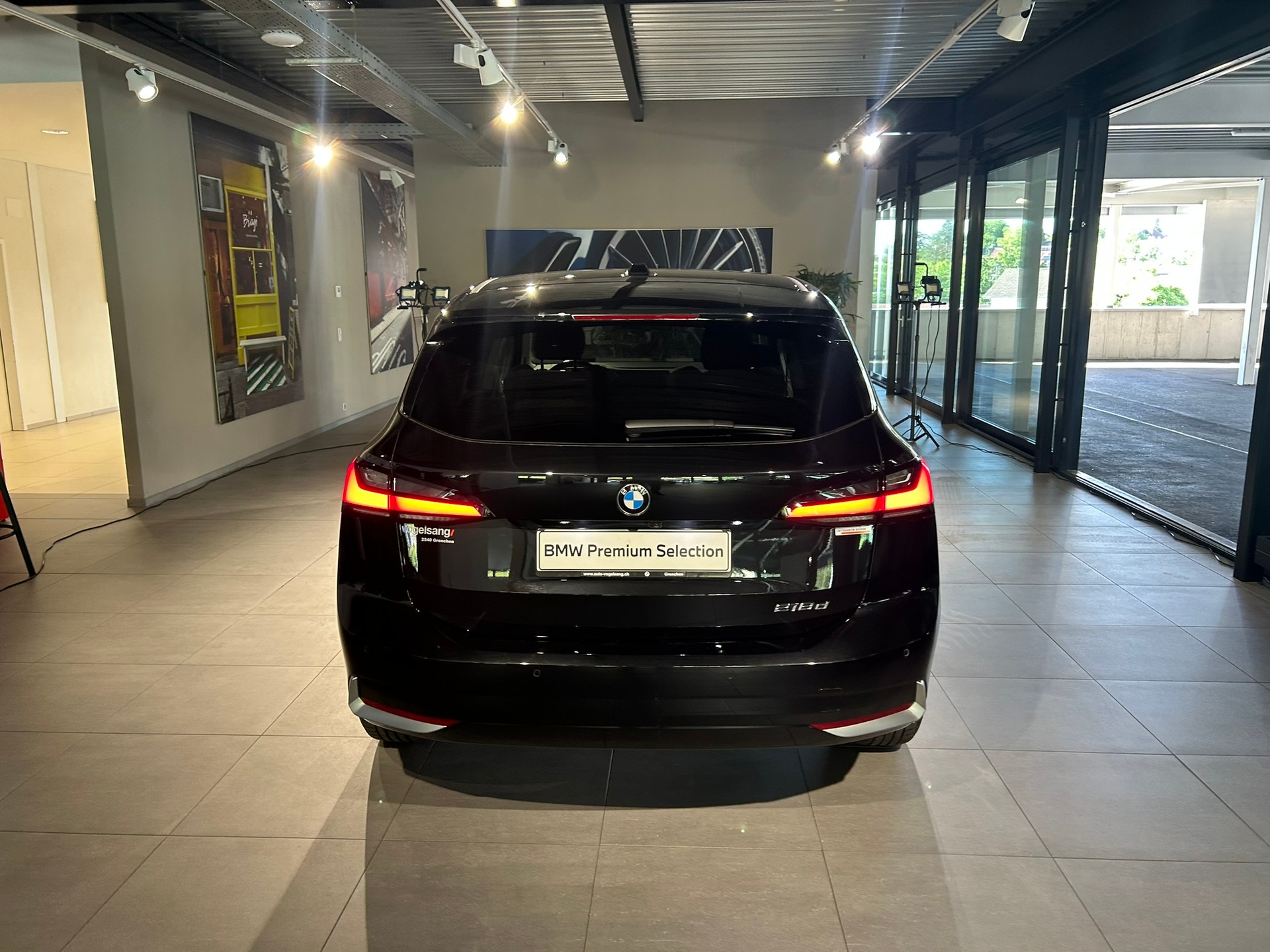 BMW 218d Active Tourer DKG-image-12