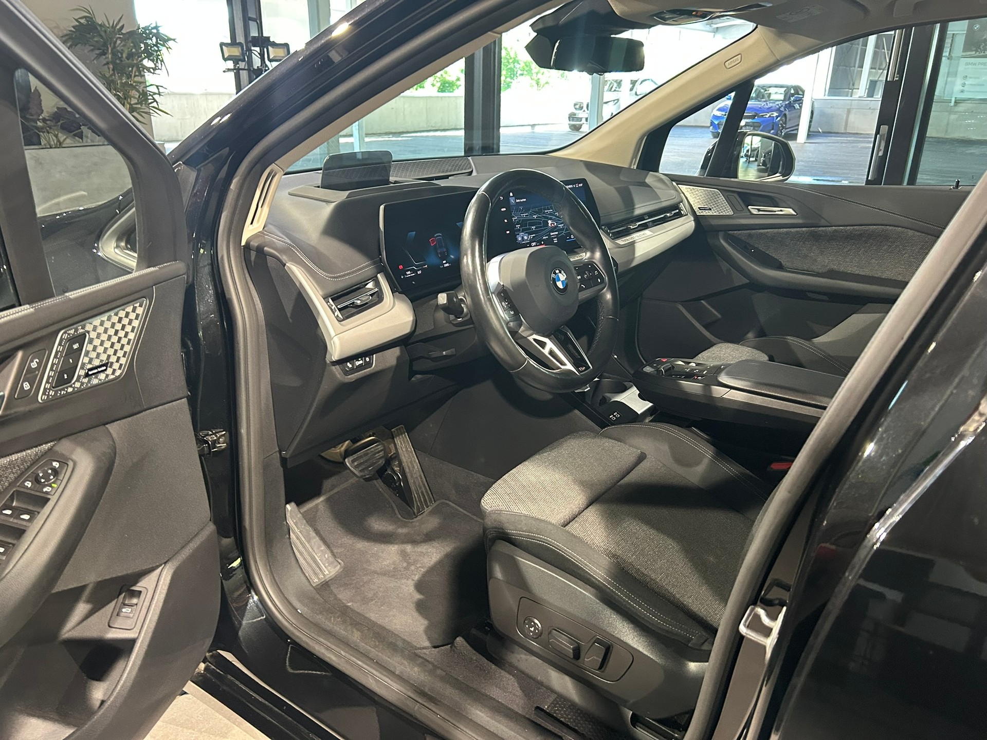 BMW 218d Active Tourer DKG-image-27