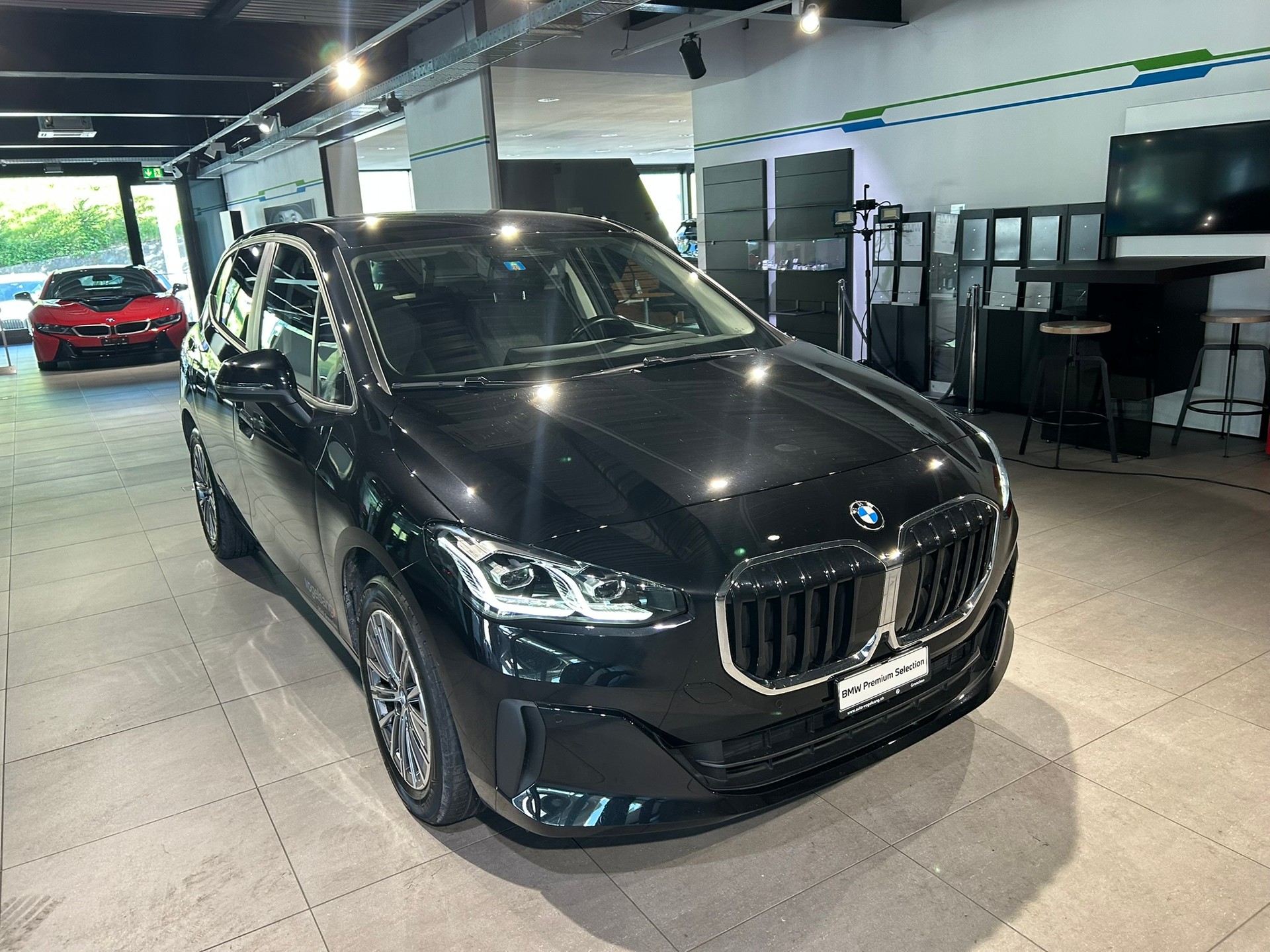 BMW 218d Active Tourer DKG-image-8
