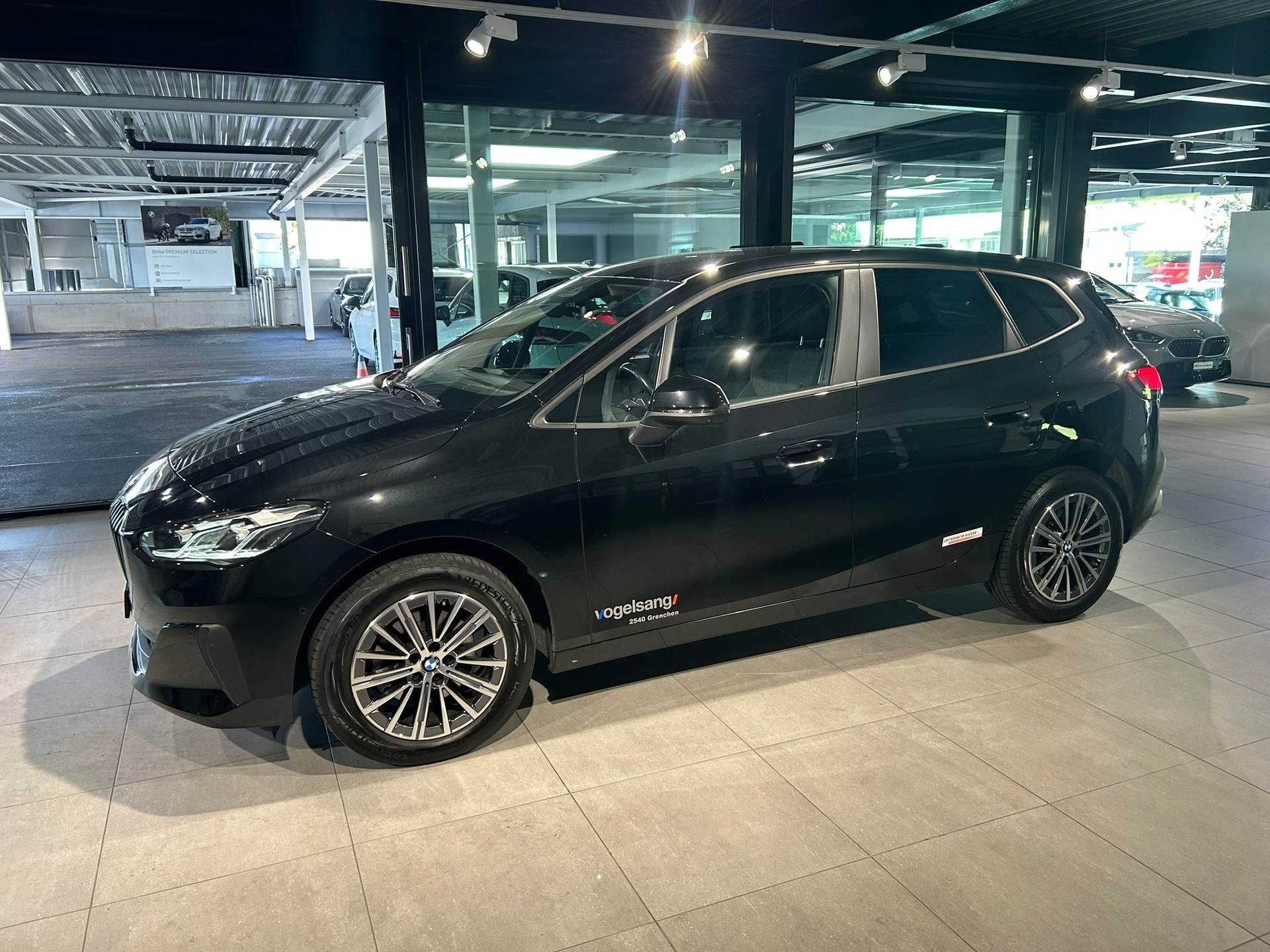 BMW 218d Active Tourer DKG-image-2
