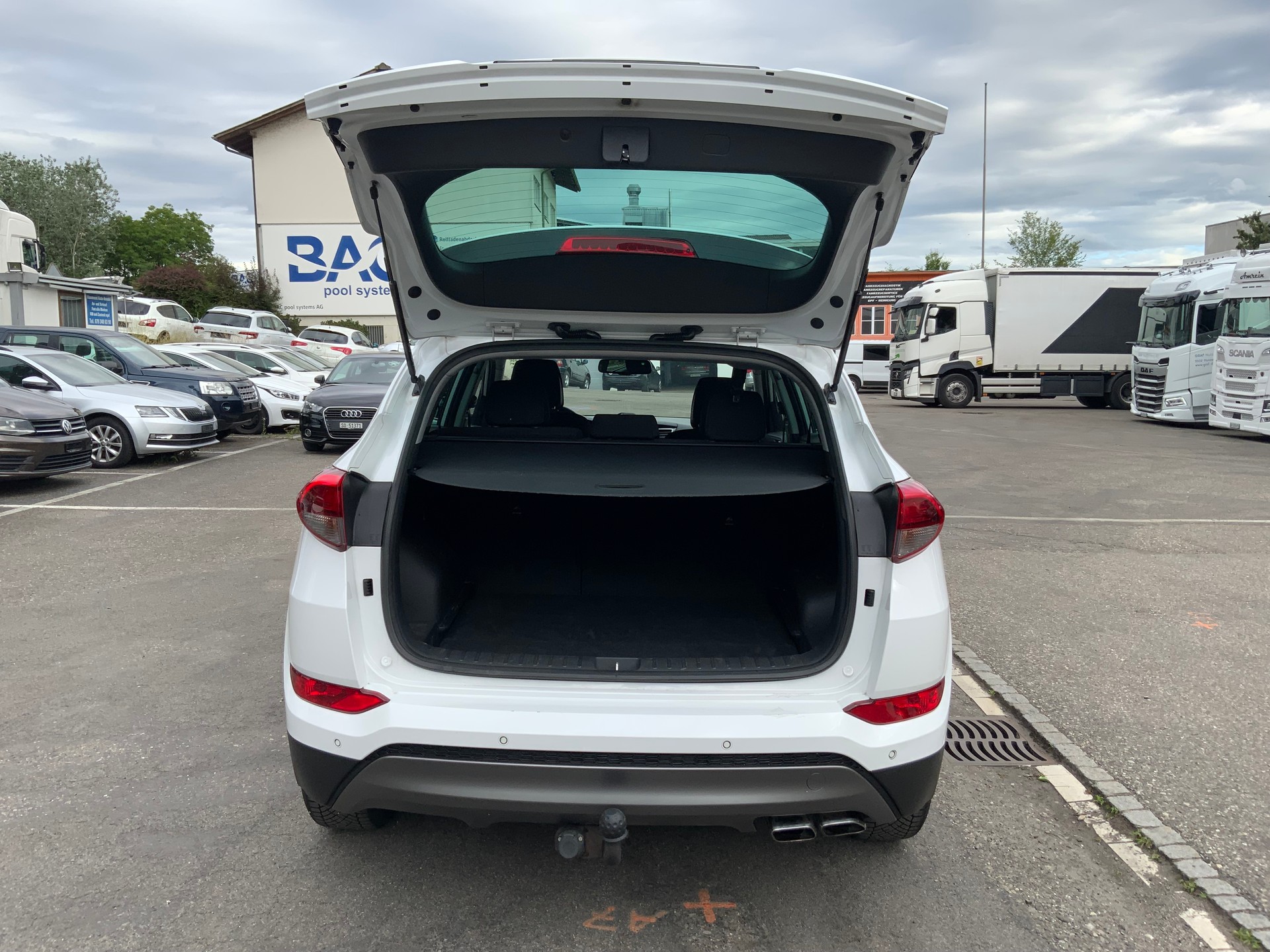 HYUNDAI Tucson 2.0 CRDI Plena 2WD-image-6