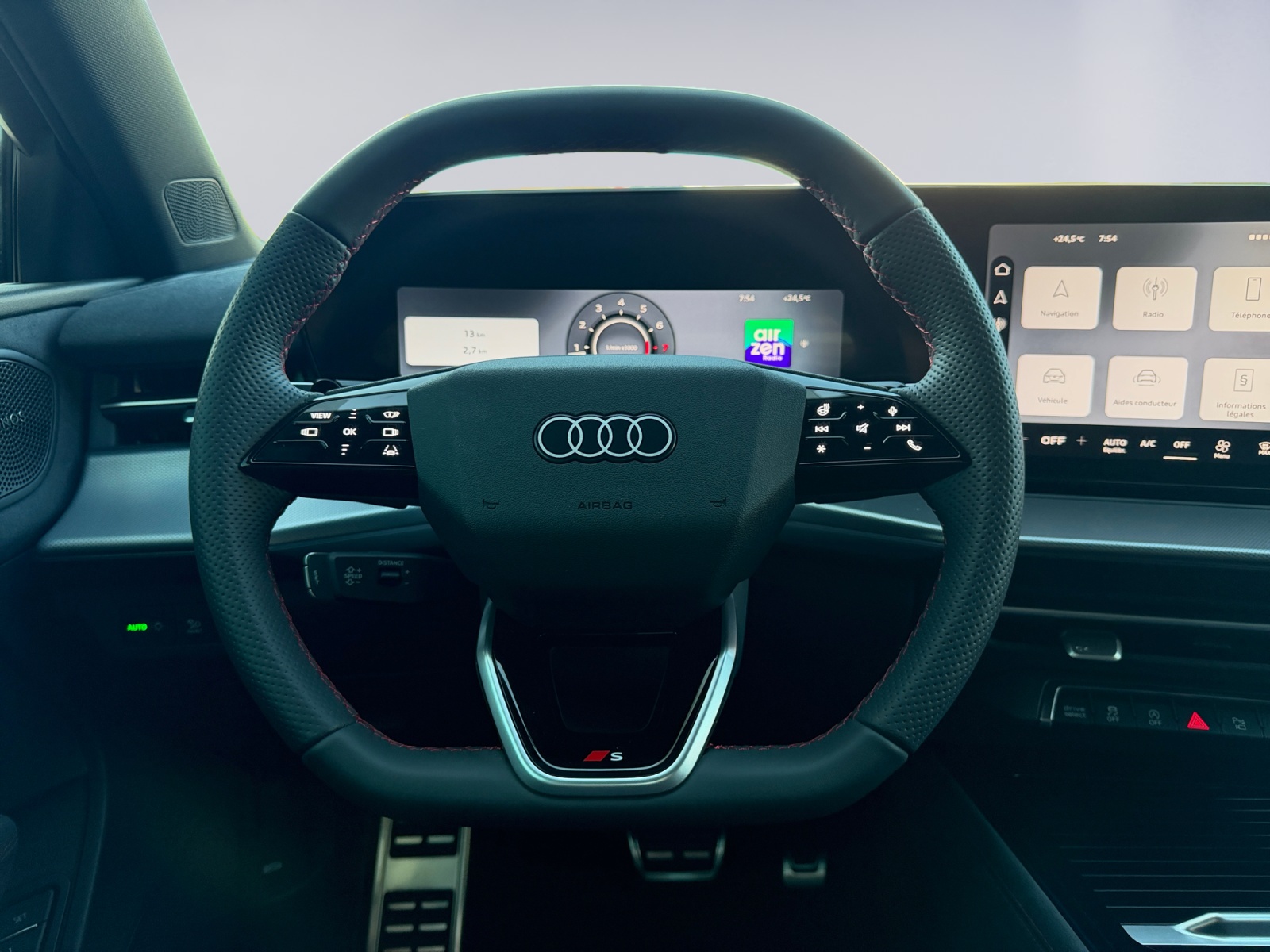 AUDI Q3 Sportback TFSI quattro 195 kW S tronic-image-9