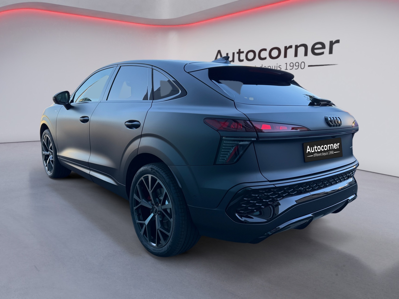 AUDI Q3 Sportback TFSI quattro 195 kW S tronic-image-2