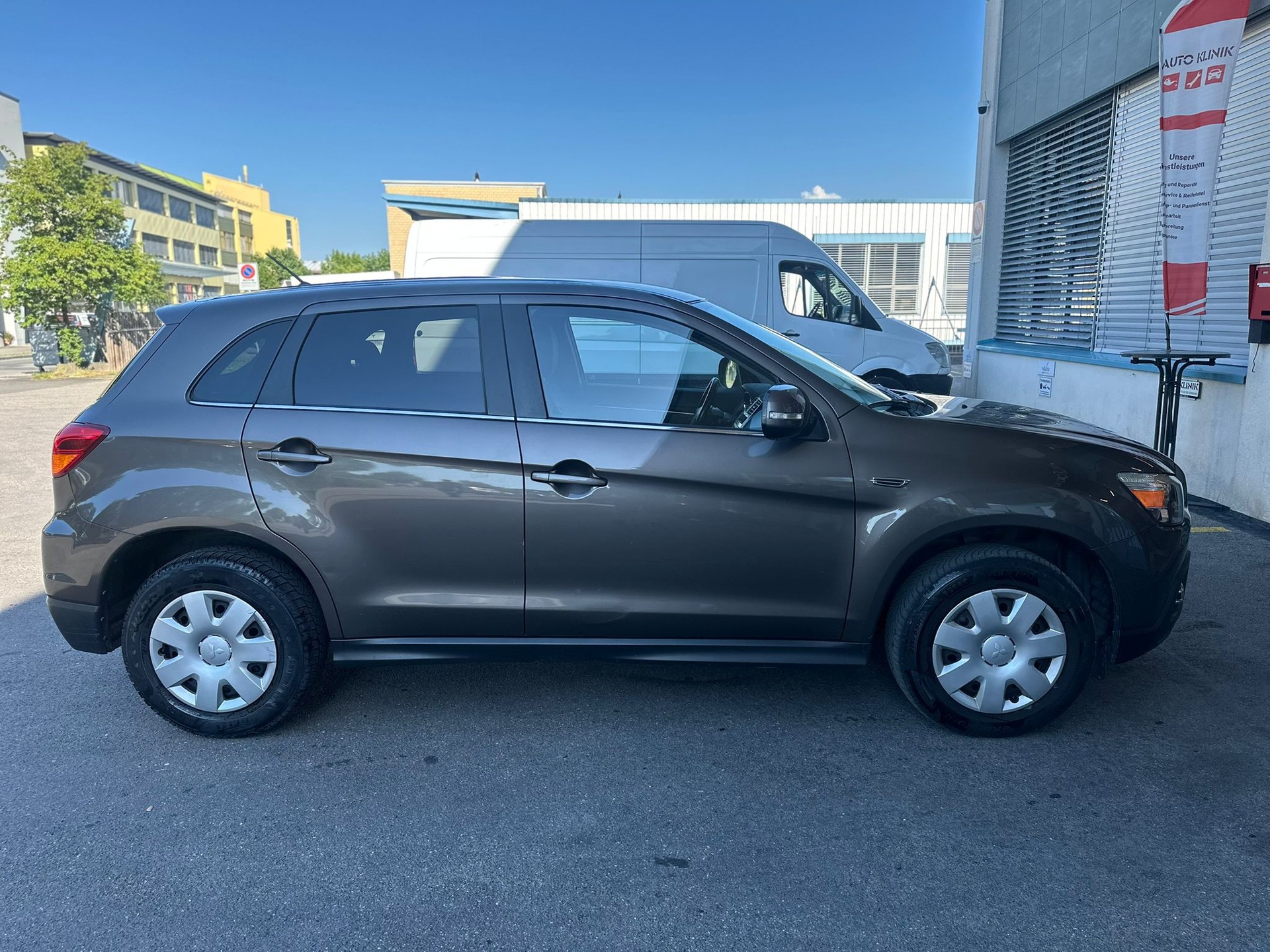 MITSUBISHI ASX 1.8 DID Jubilé35 4WD-image-4