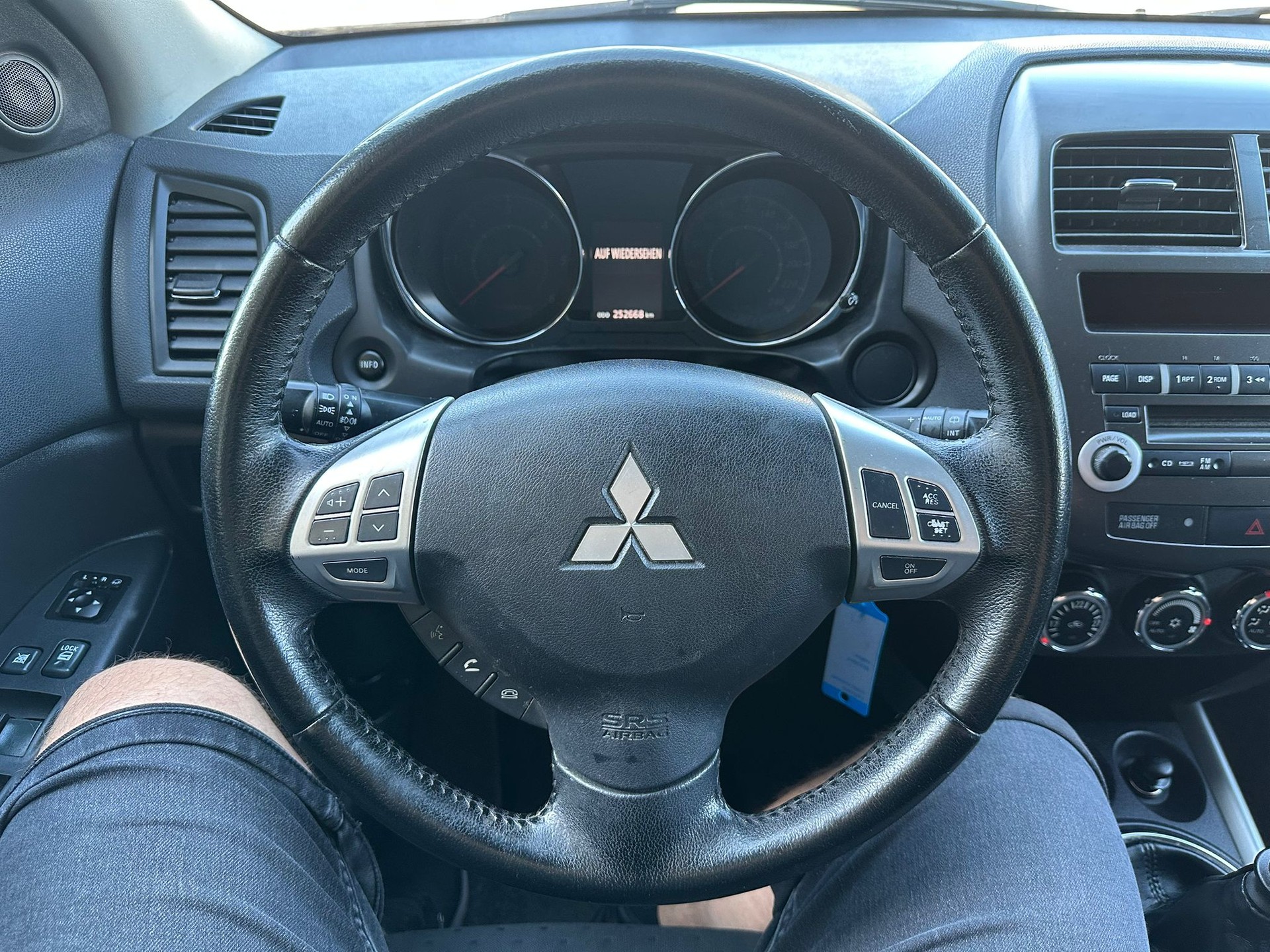 MITSUBISHI ASX 1.8 DID Jubilé35 4WD-image-13