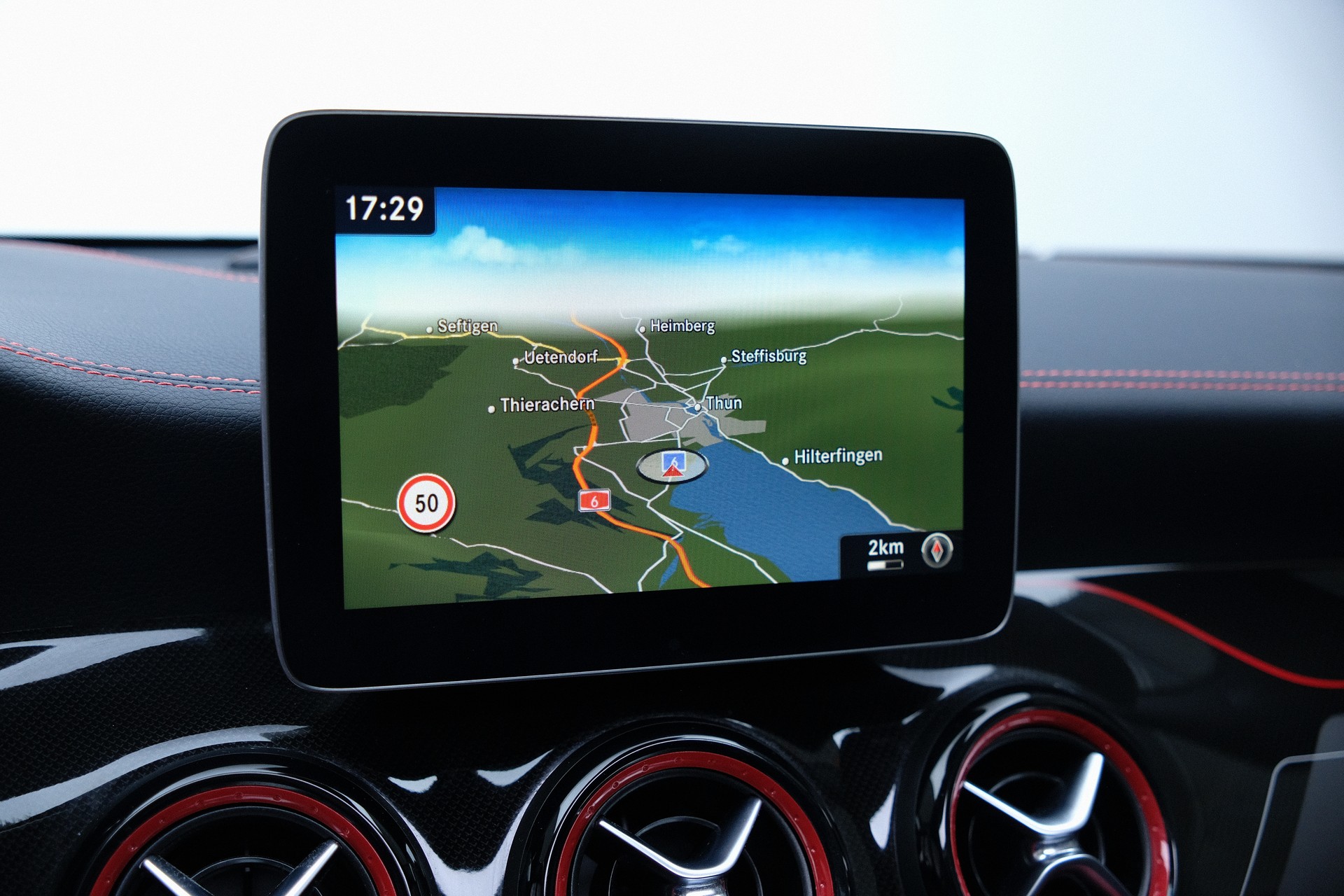 MERCEDES-BENZ CLA Shooting Brake 45 AMG 4Matic Speedshift-image-13