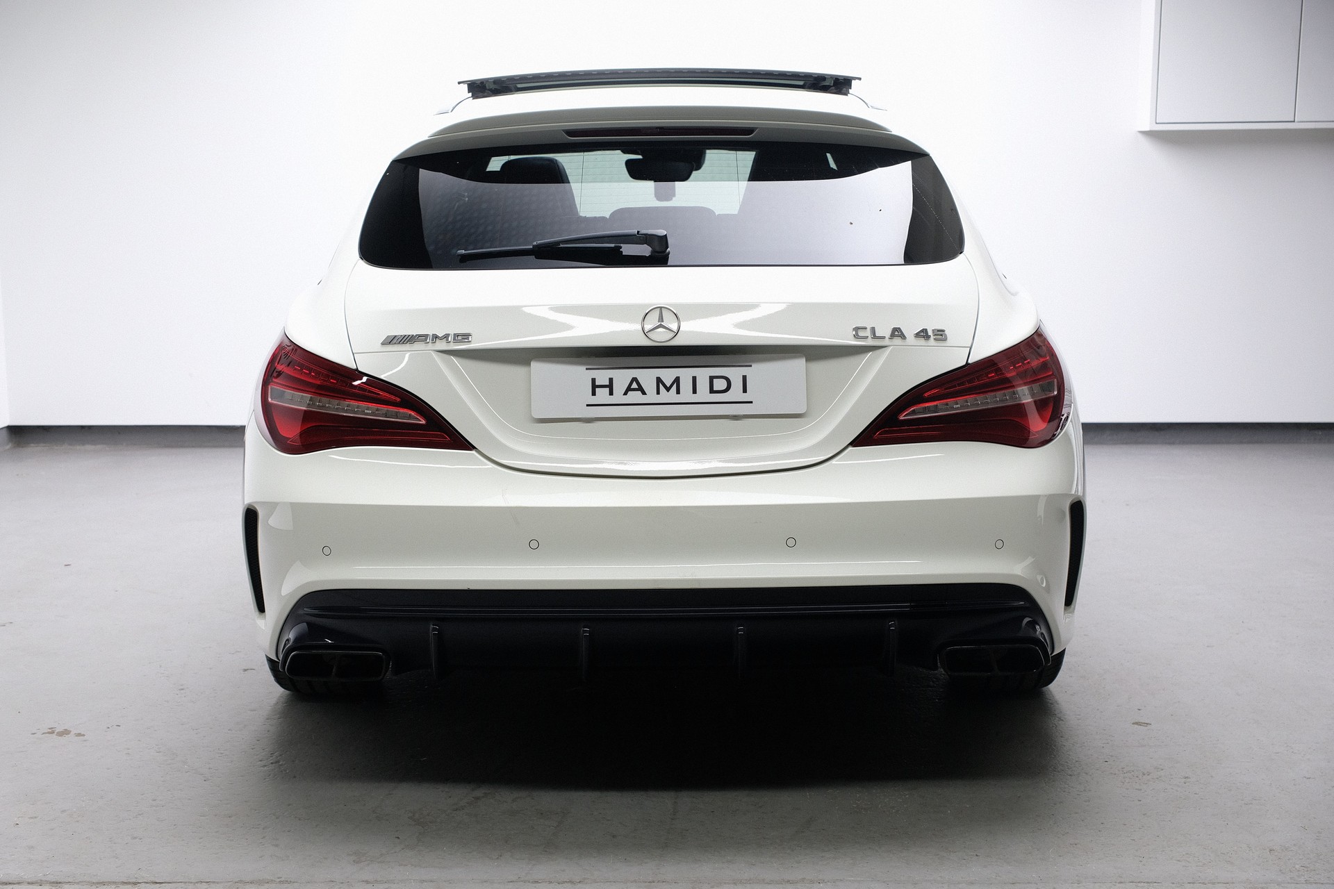 MERCEDES-BENZ CLA Shooting Brake 45 AMG 4Matic Speedshift-image-3