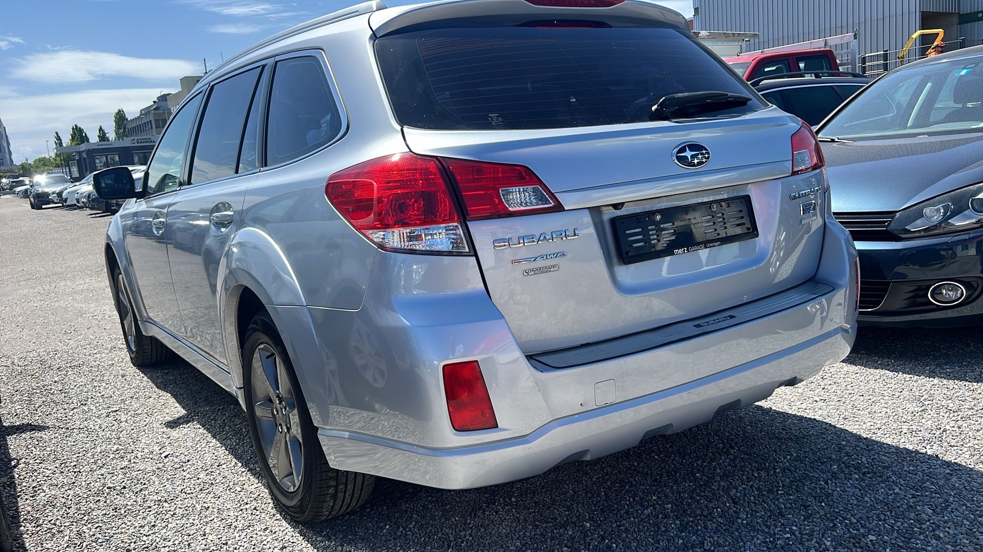 SUBARU Outback 2.0D Limited Classic AWD Lineartronic-image-3