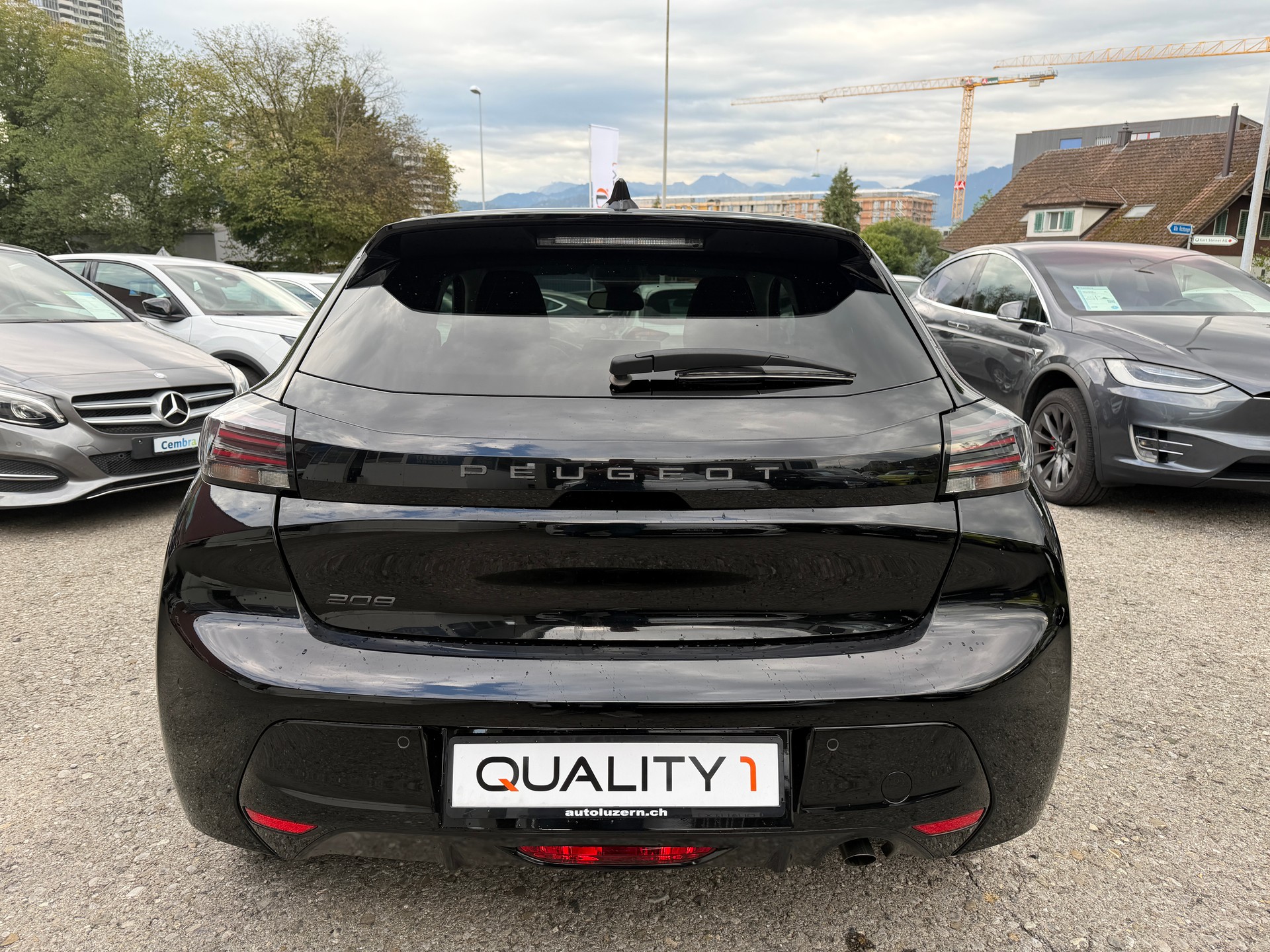 PEUGEOT 208 1.2 PureTech Allure-image-3