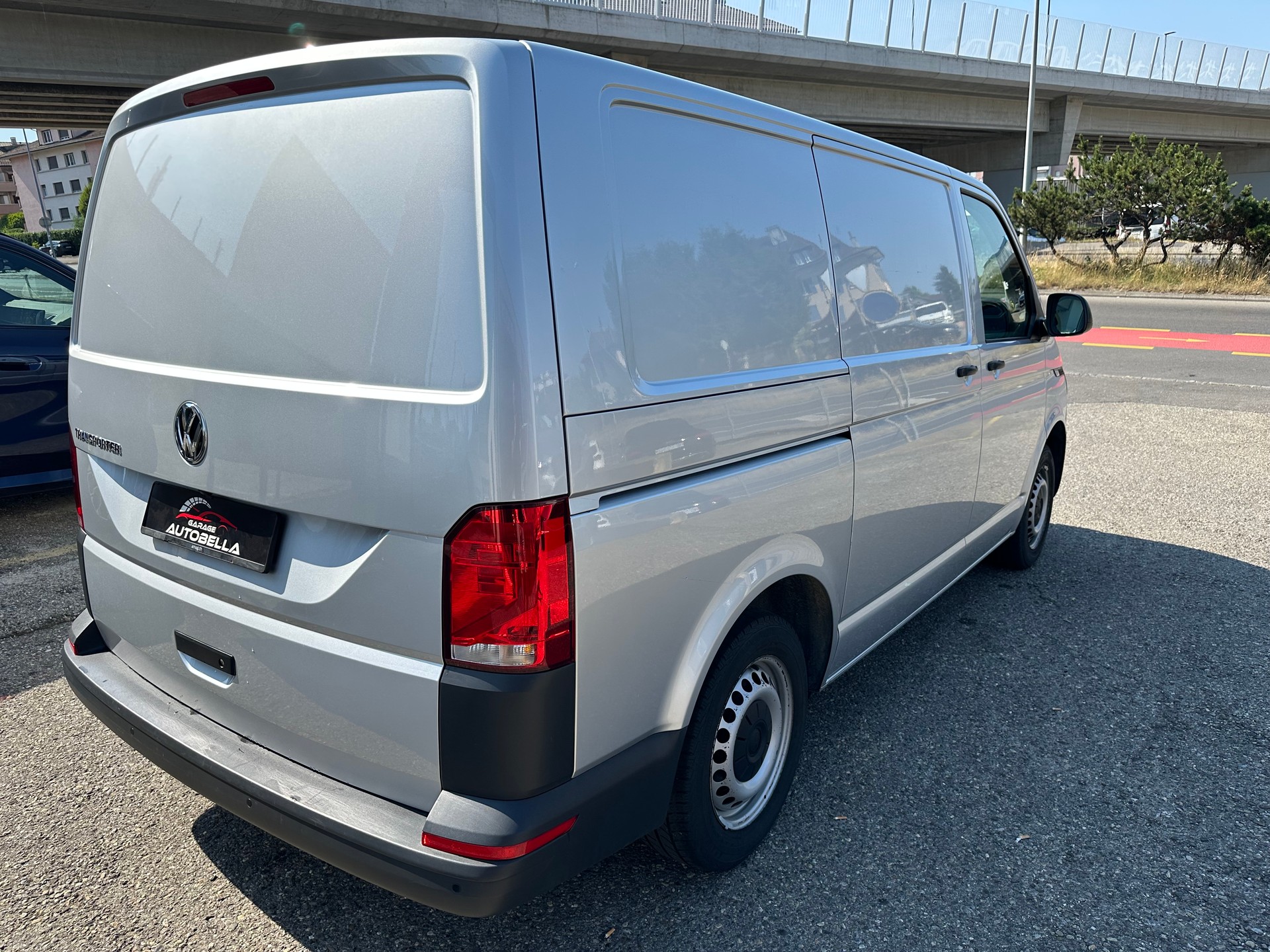 VW T6.1 2.0 TDI Entry-image-3