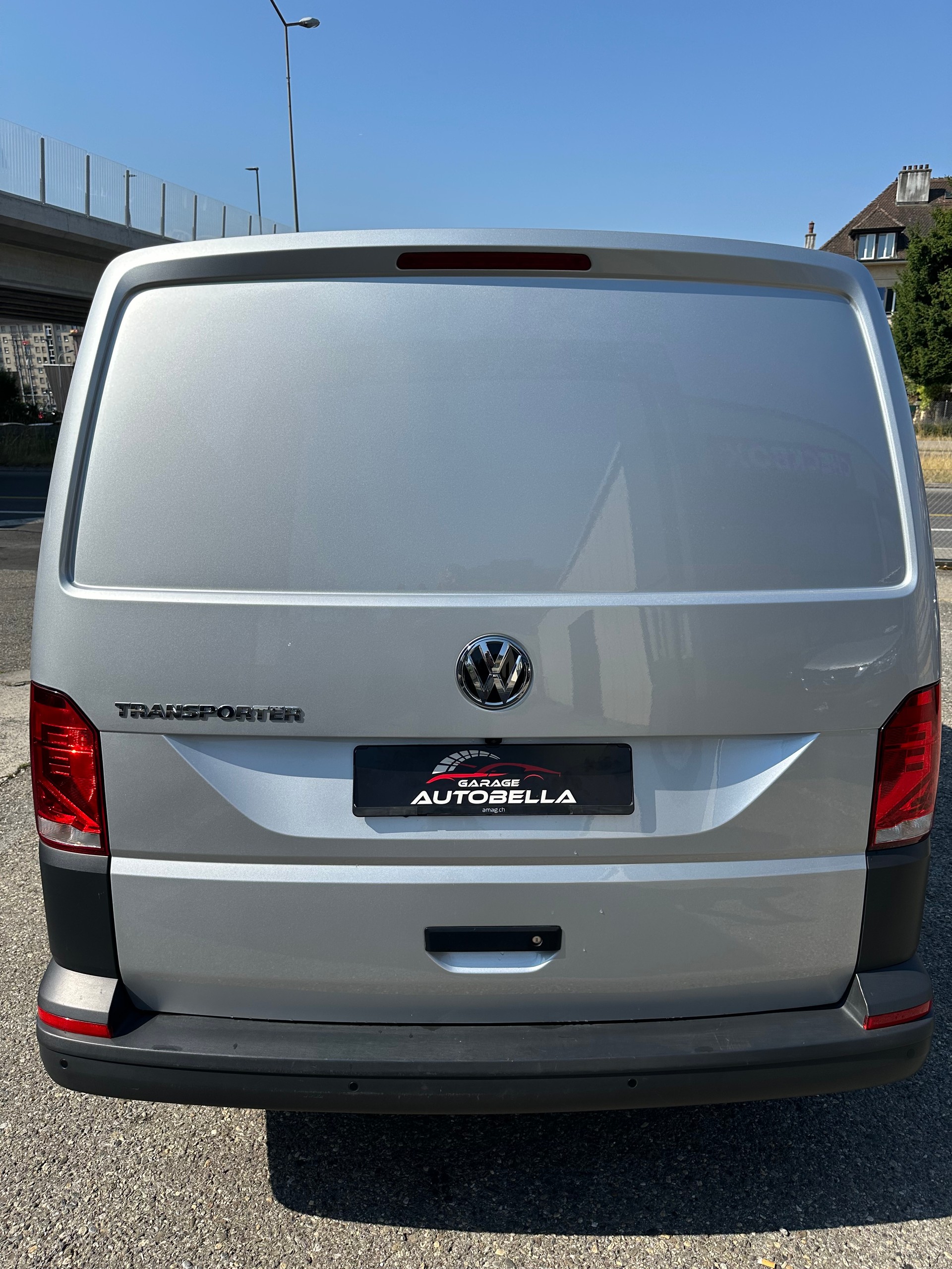 VW T6.1 2.0 TDI Entry-image-4