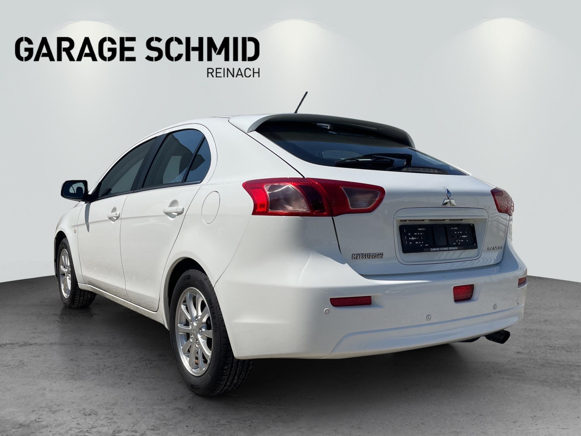 MITSUBISHI Lancer Sportback 1.8 MIVEC Invite CVT-image-4