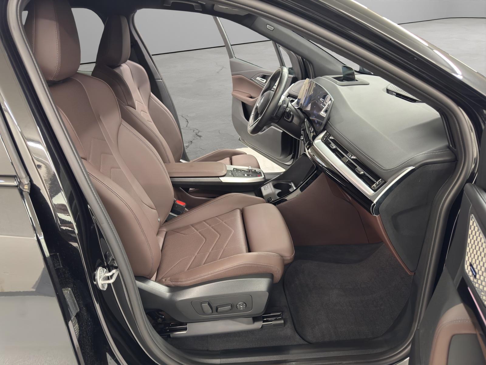 BMW 230e xDrive paddles Active Tourer-image-14