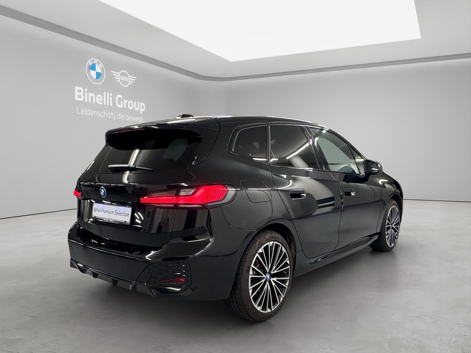 BMW 230e xDrive paddles Active Tourer-image-4