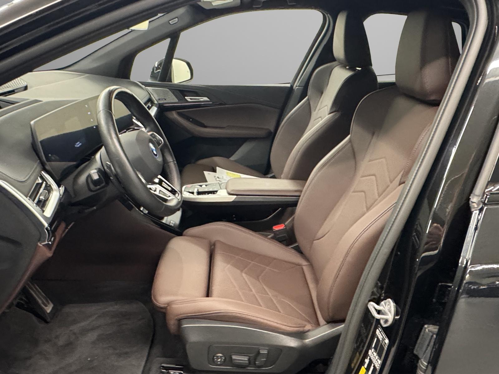 BMW 230e xDrive paddles Active Tourer-image-10