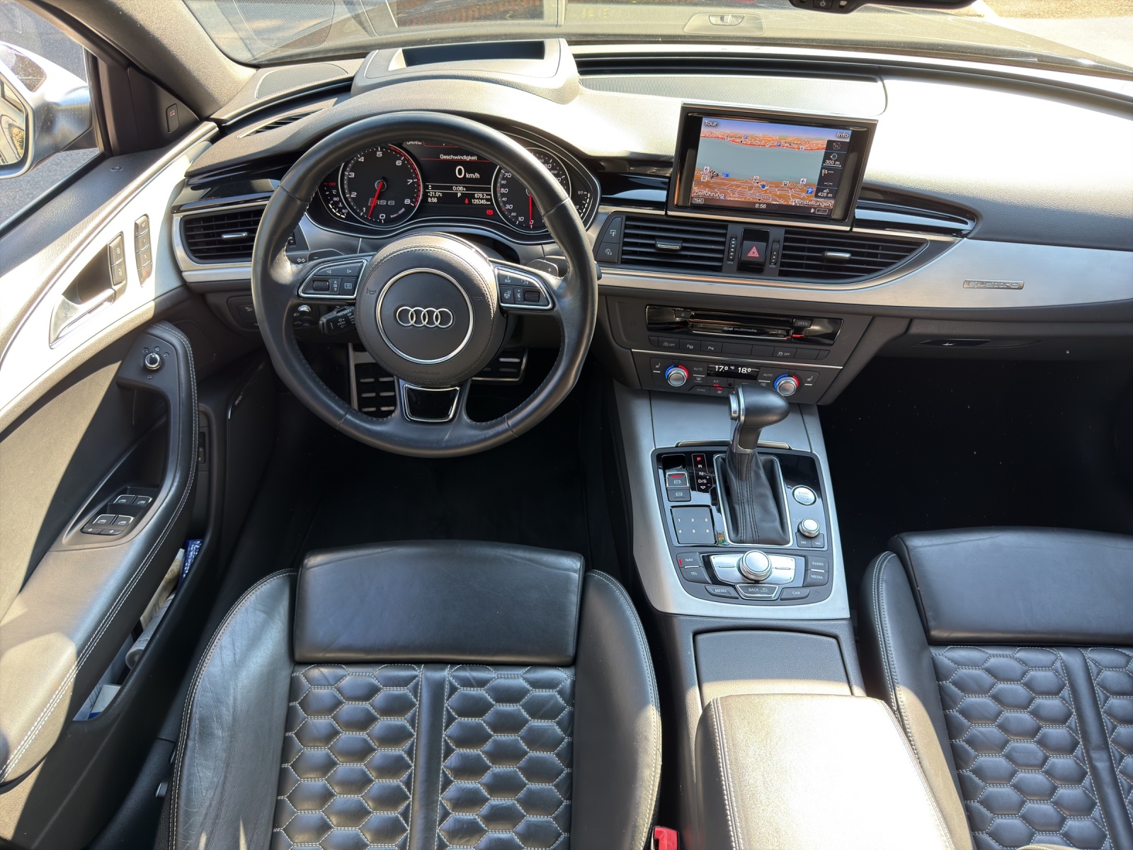 AUDI RS6 Avant 4.0 TFSI V8 quattro Tiptronic-image-12