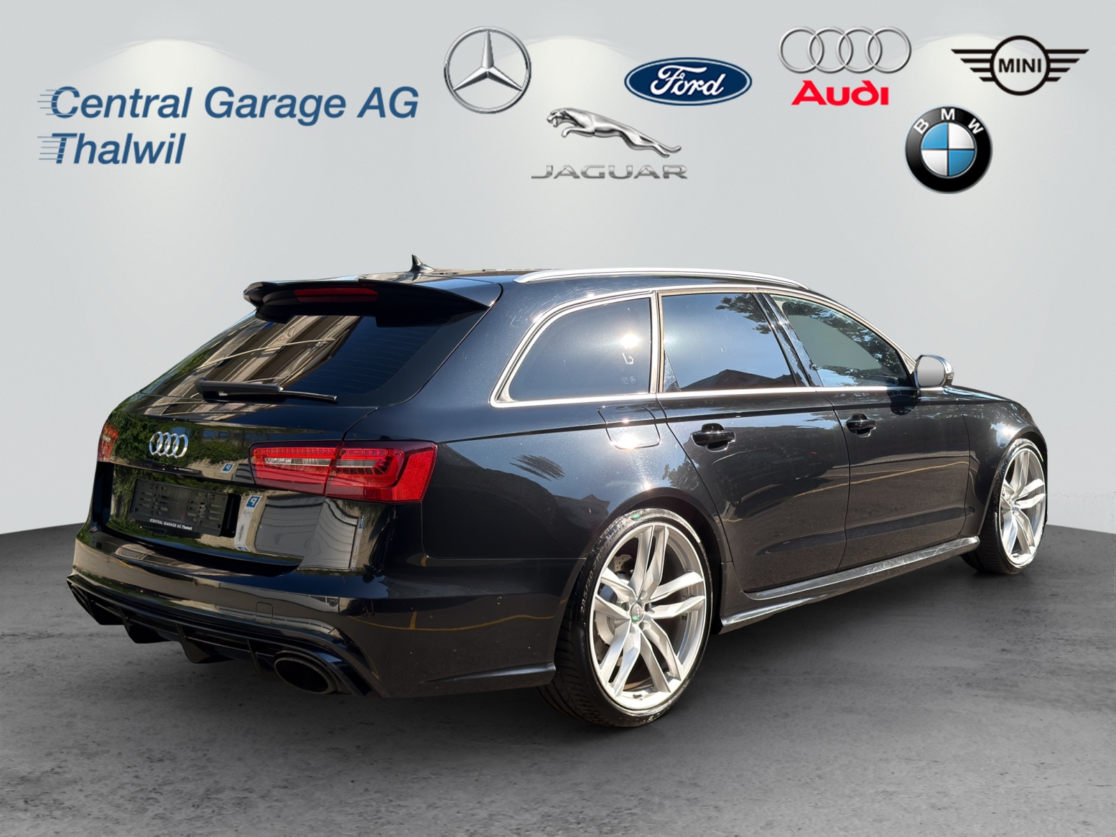 AUDI RS6 Avant 4.0 TFSI V8 quattro Tiptronic-image-5