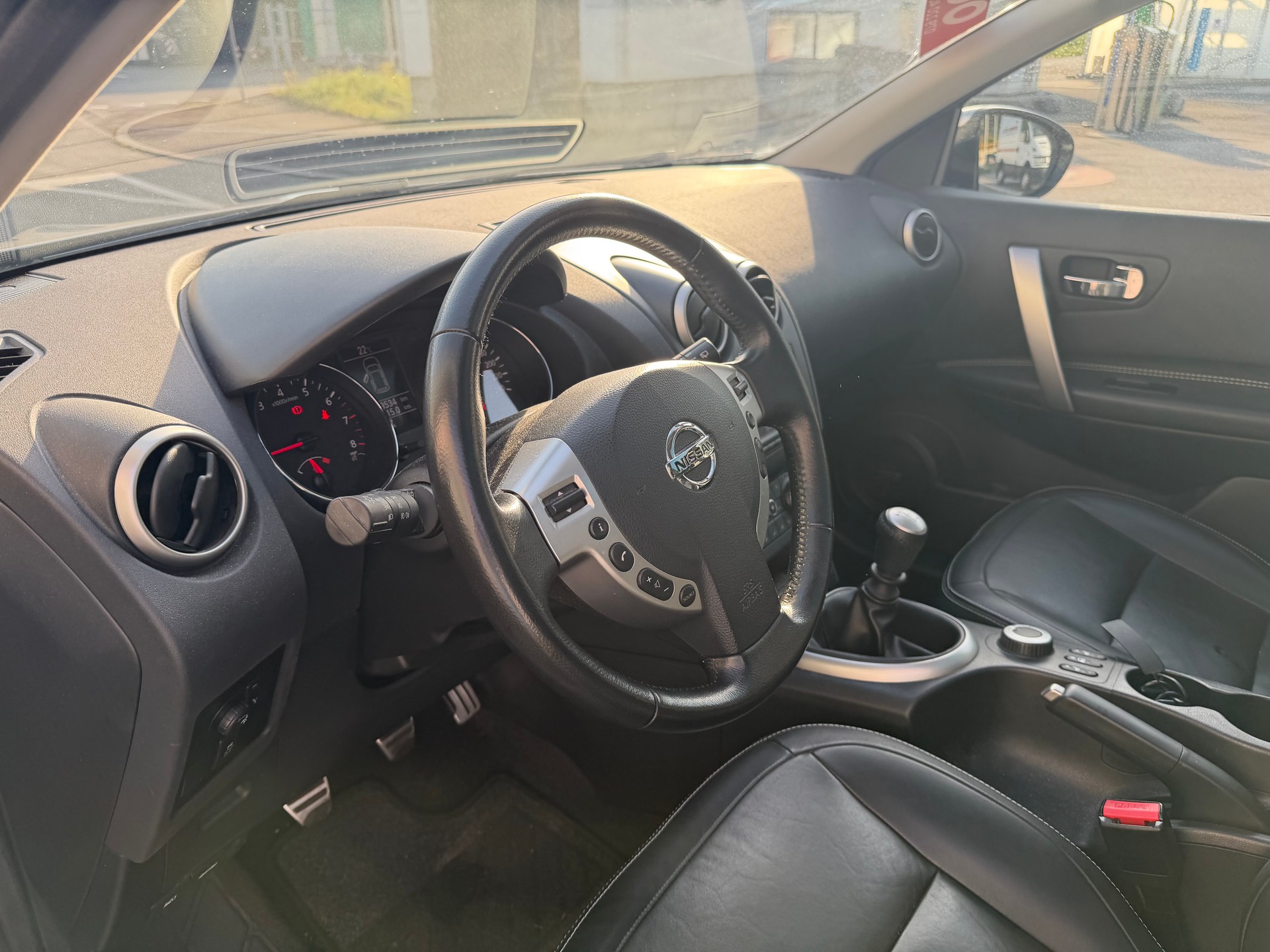 NISSAN Qashqai 2.0 4WD i-Way-image-21