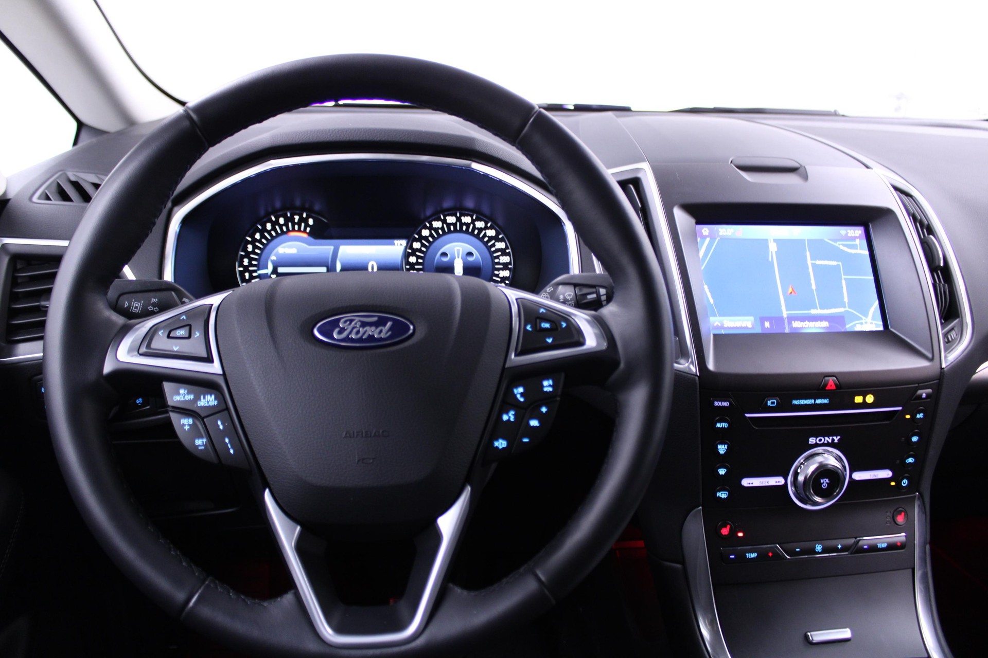 FORD S-Max 2.5 Hybrid Titanium 7P-image-4