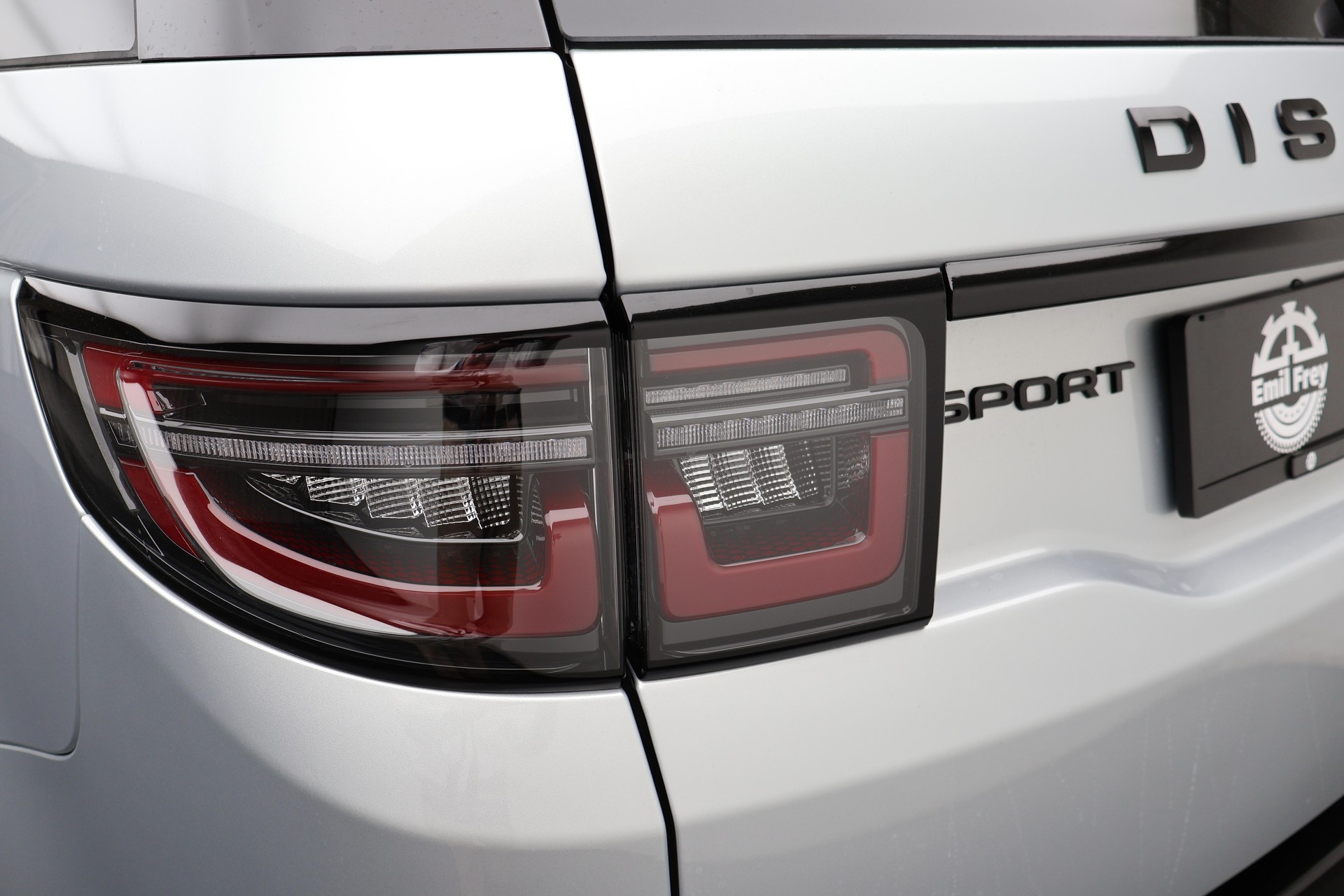 LAND ROVER Discovery Sport 1.5 T 270e Dynamic SE-image-19