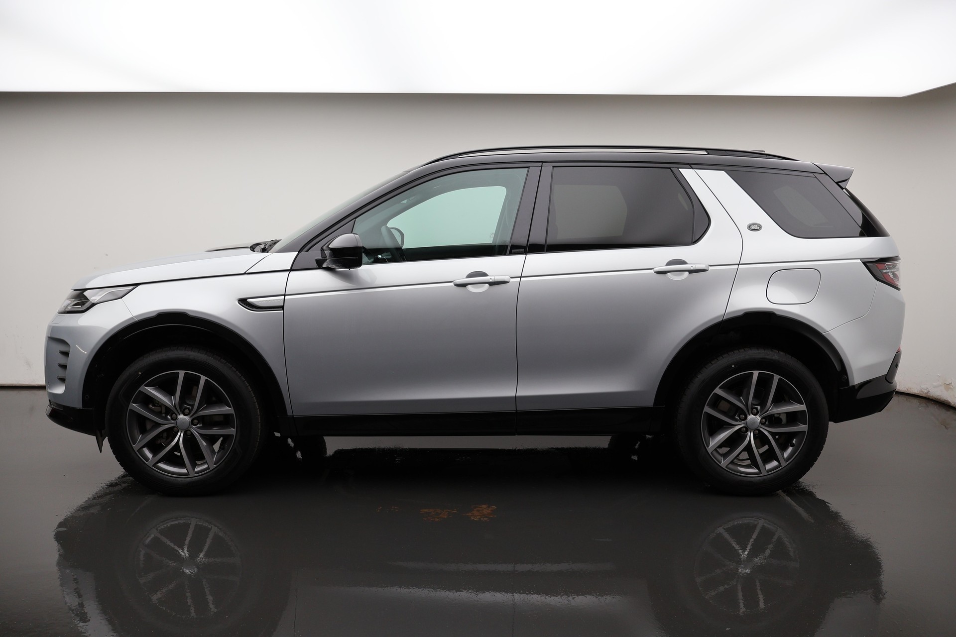 LAND ROVER Discovery Sport 1.5 T 270e Dynamic SE-image-1