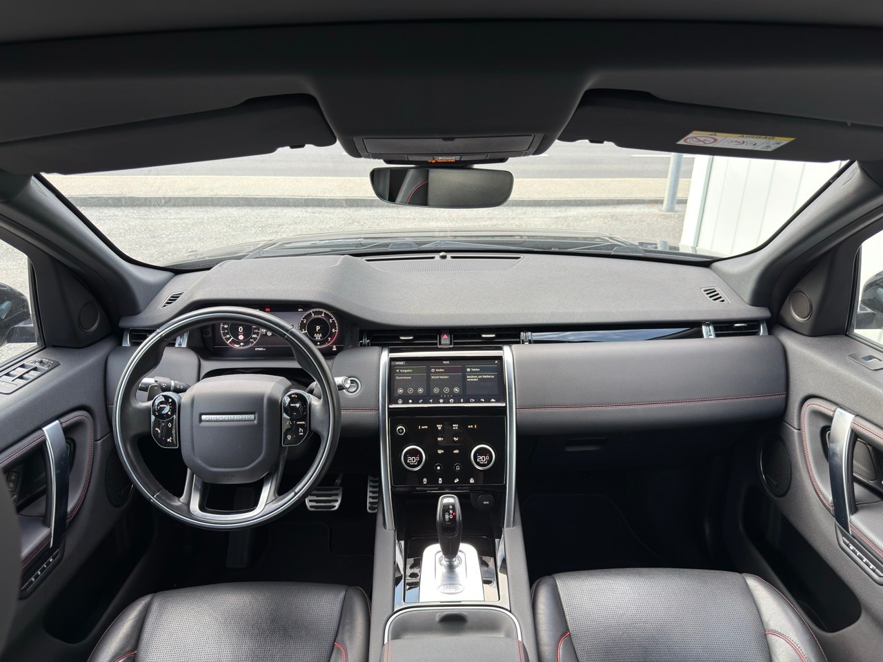 LAND ROVER Discovery Sport R Dyn P200 2.0 Si4 MHEV AT9 *BLACK*PANORMA*7 PLÄTZER*-image-16