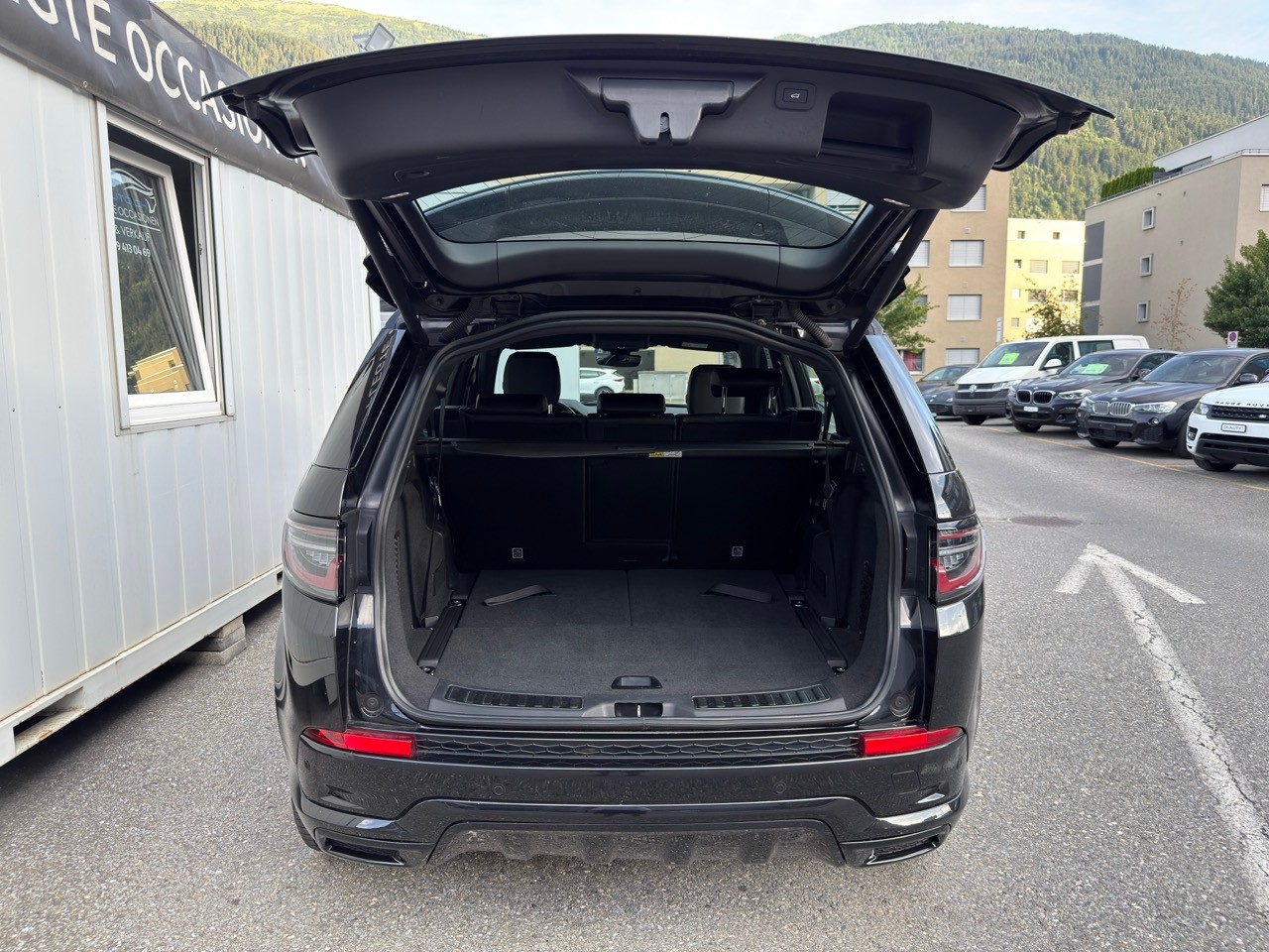 LAND ROVER Discovery Sport R Dyn P200 2.0 Si4 MHEV AT9 *BLACK*PANORMA*7 PLÄTZER*-image-4