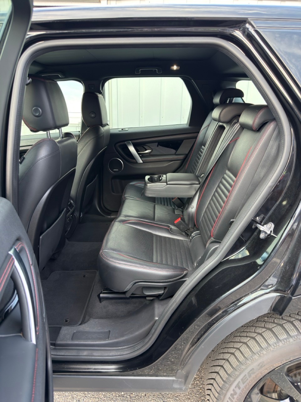 LAND ROVER Discovery Sport R Dyn P200 2.0 Si4 MHEV AT9 *BLACK*PANORMA*7 PLÄTZER*-image-12
