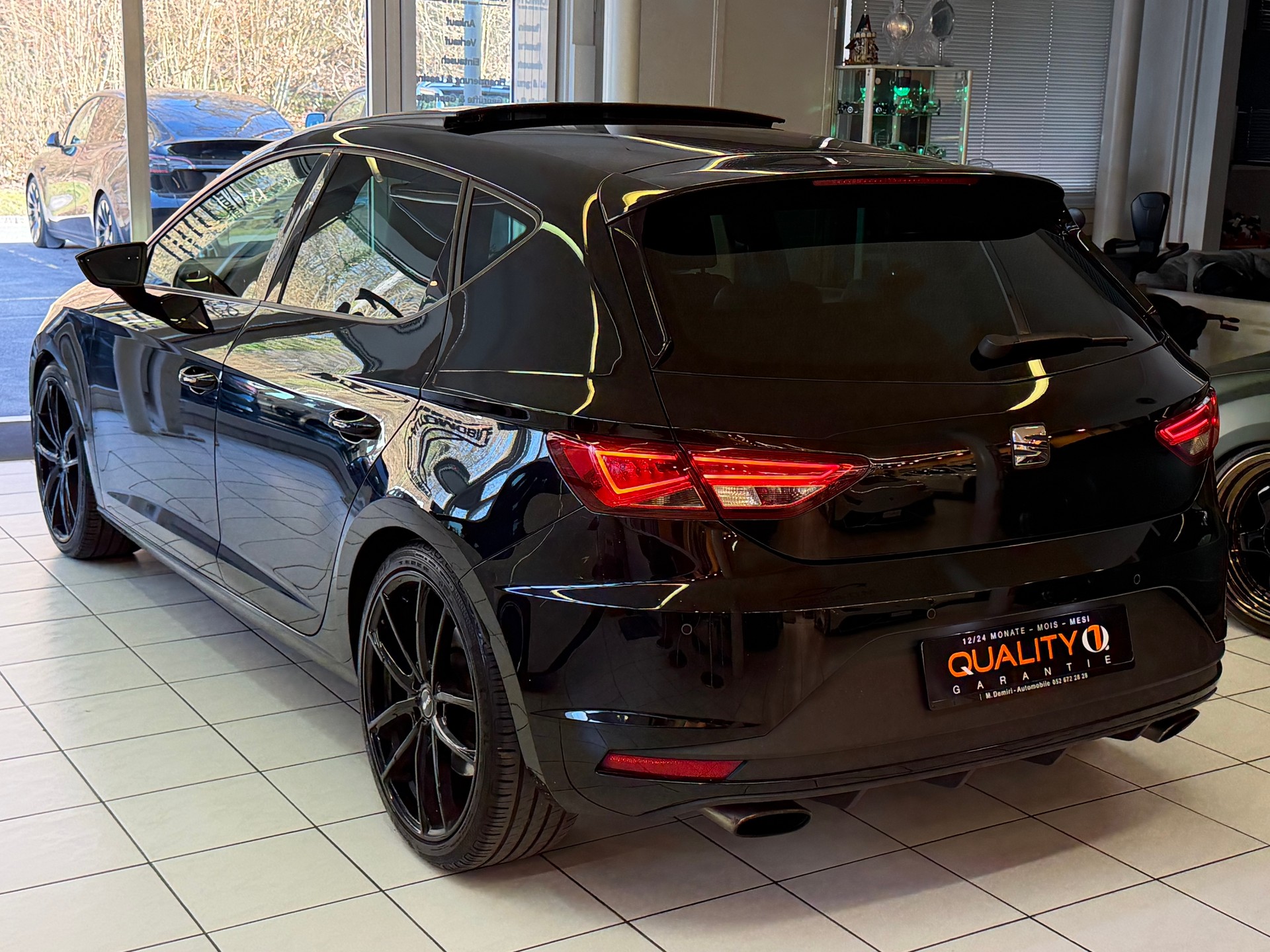 SEAT Leon 2.0 TSI 290 Cupra DSG-image-6