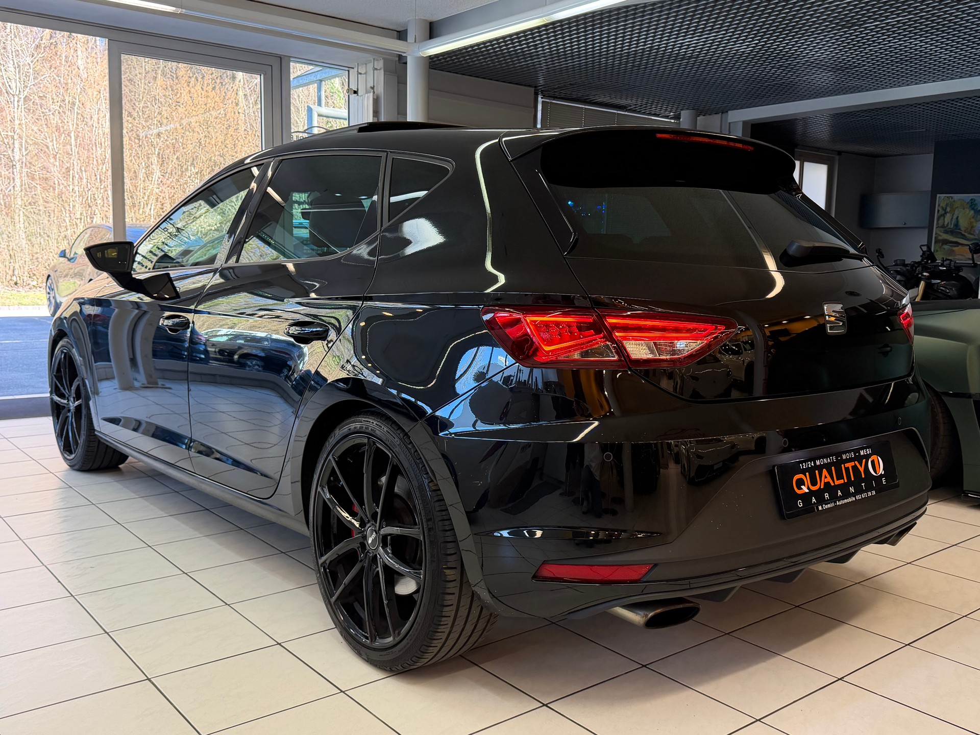 SEAT Leon 2.0 TSI 290 Cupra DSG-image-5