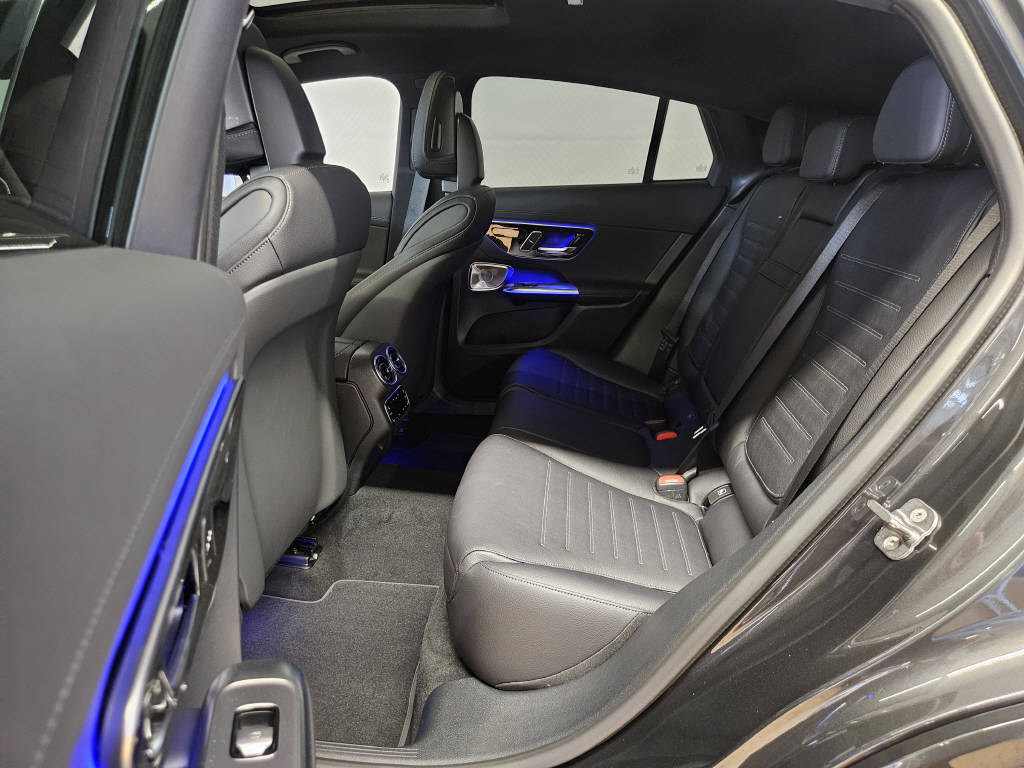 MERCEDES-BENZ GLC 220 d 4Matic AMG Line Coupé-image-12