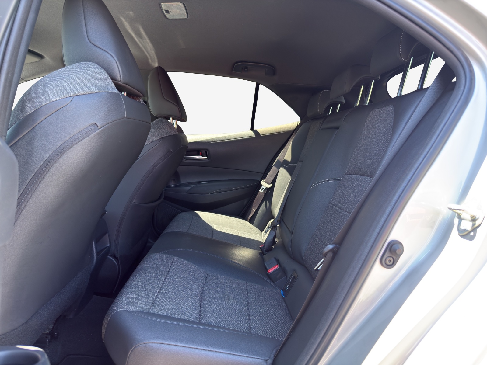 TOYOTA Corolla 1.8 HSD Trend e-CVT-image-11