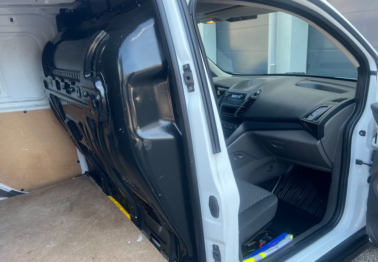 FORD Transit Connect Van T200 1.5 Eco Blue Ambiente-image-13