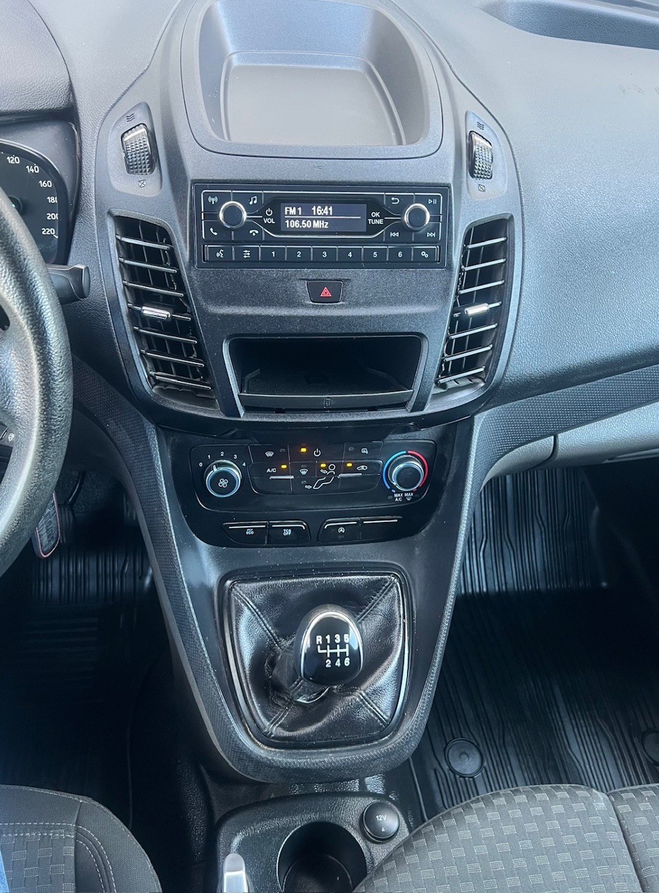 FORD Transit Connect Van T200 1.5 Eco Blue Ambiente-image-12