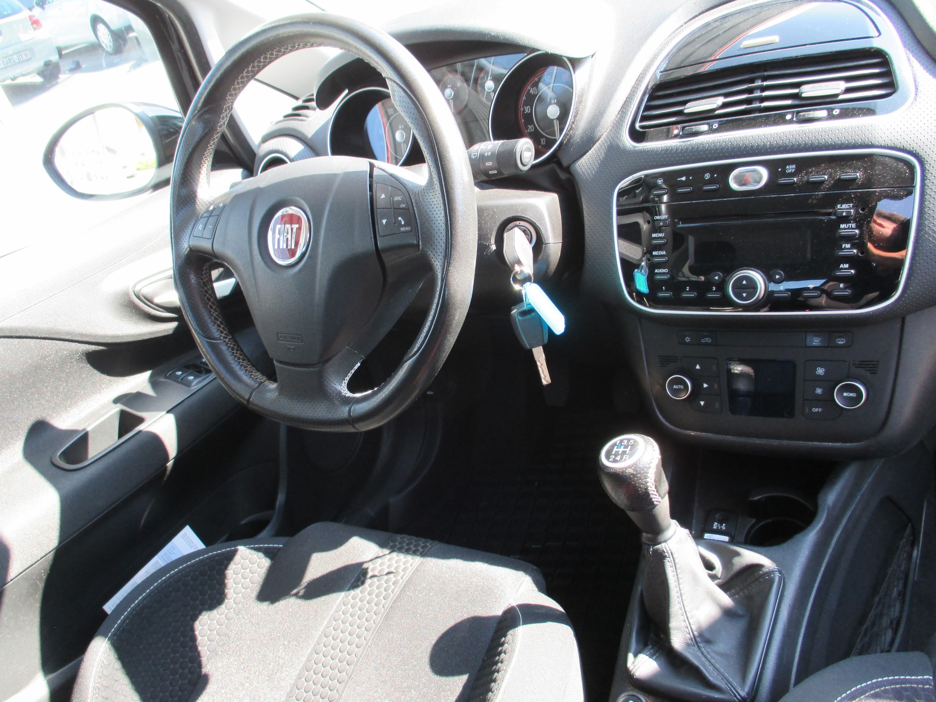 FIAT Punto Evo 1.4 16V Turbo Sport-image-14
