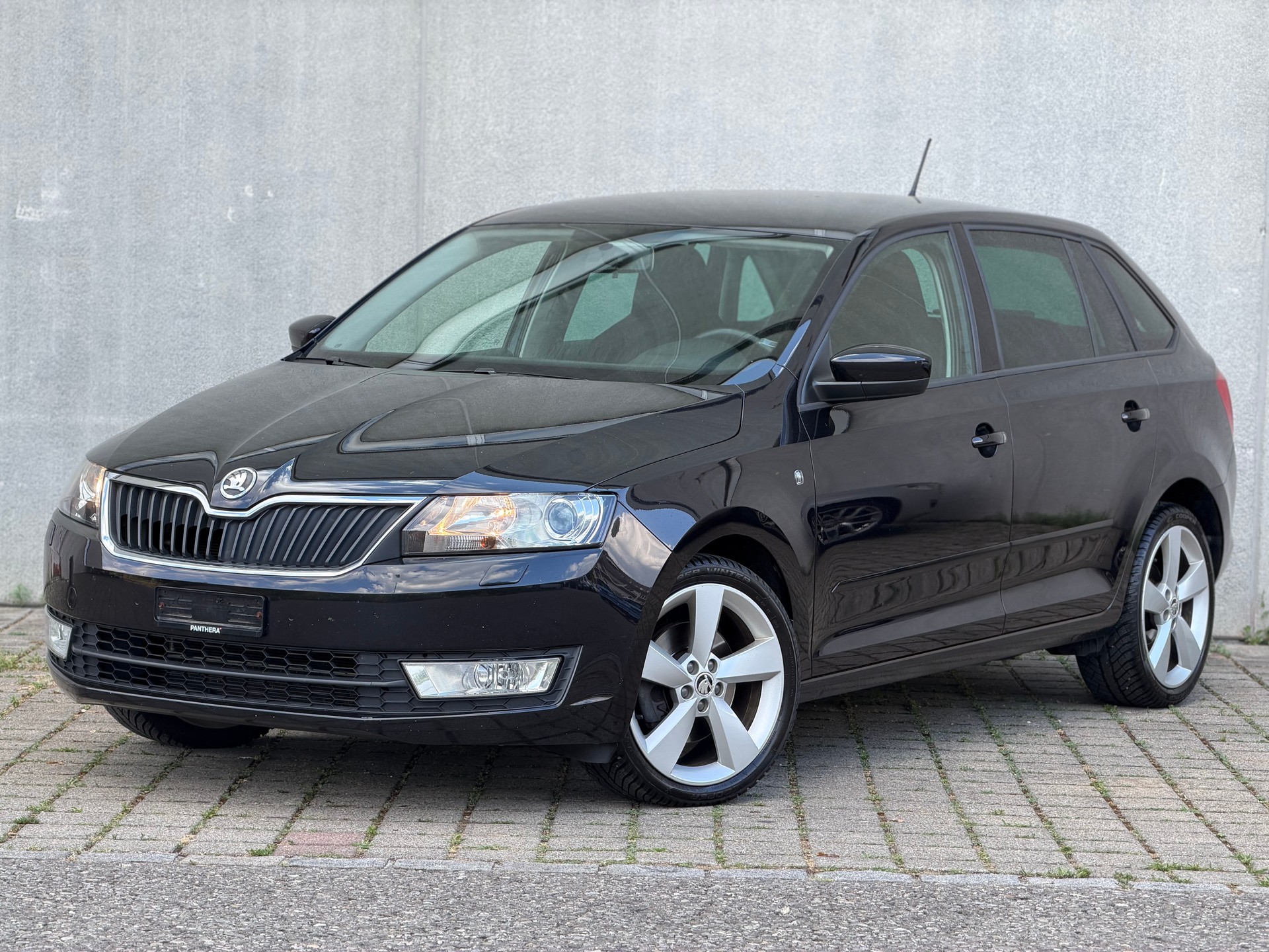 SKODA Rapid Spaceback 1.4 TSI Ambition DSG-image-0