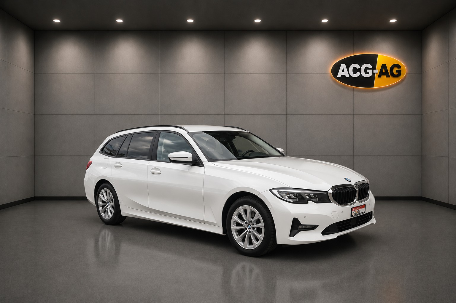 BMW 320d xDrive 48V Touring Steptronic ** Voll-Leder ** Gr-Navi ** RF-Kamera ** Sitzheizung ** Frisch Ab MFK & Service **-image-0