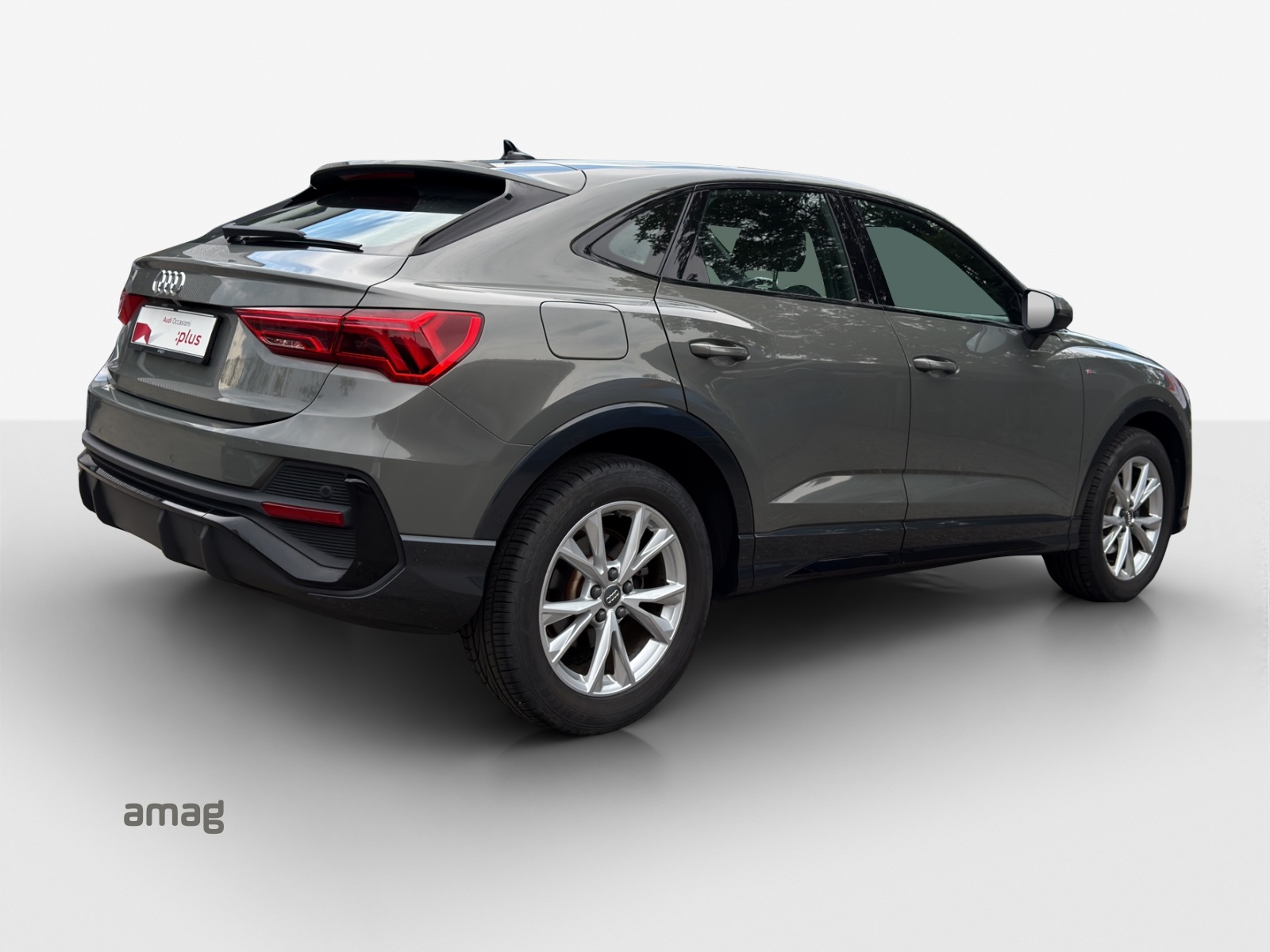 AUDI Q3 Sportback 35 TFSI S line Attraction S-tronic-image-4