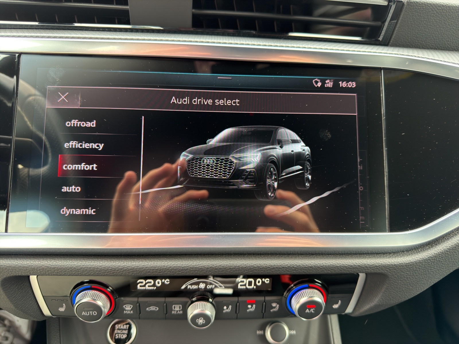AUDI Q3 Sportback 35 TFSI S line Attraction S-tronic-image-14