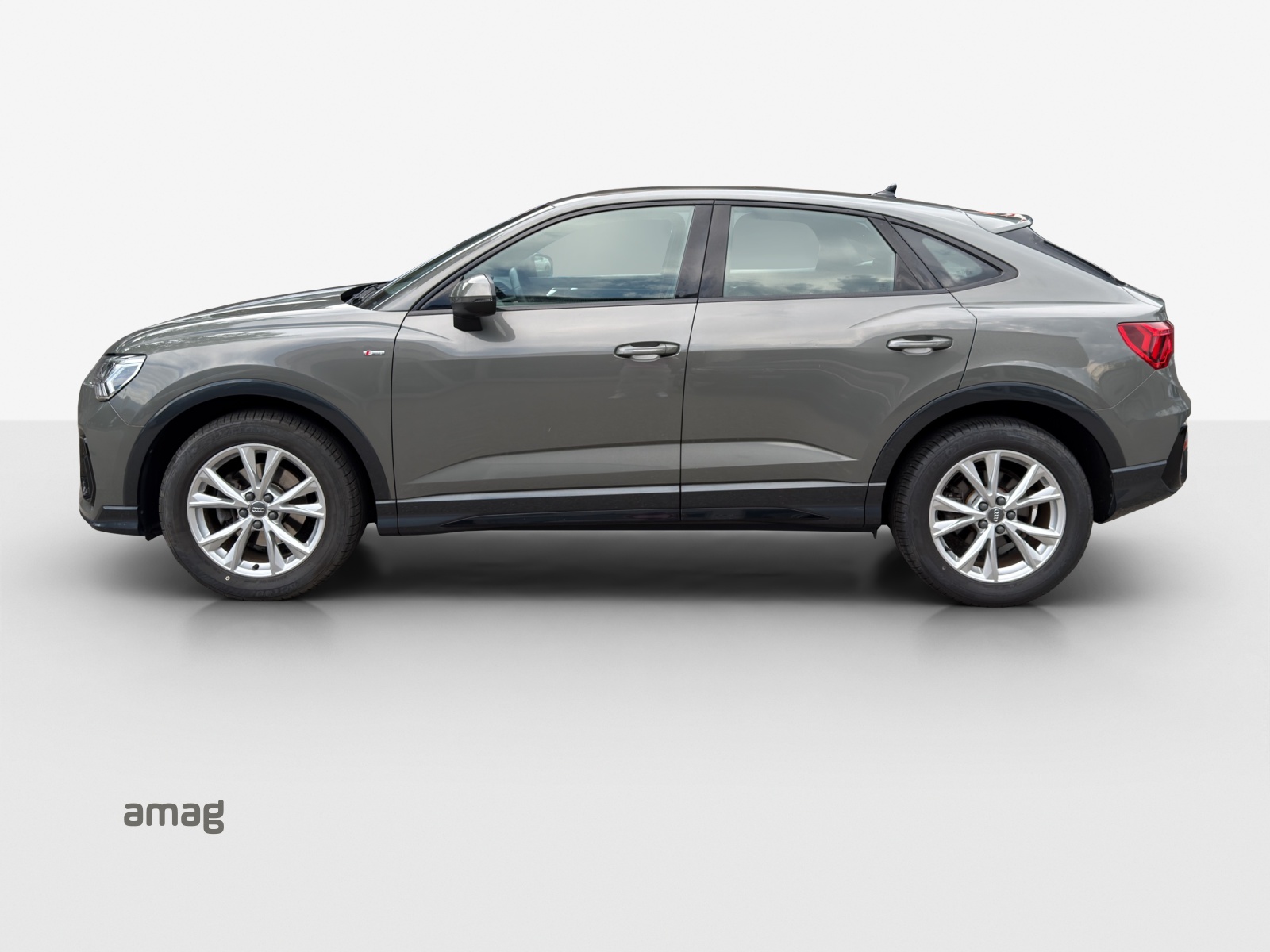 AUDI Q3 Sportback 35 TFSI S line Attraction S-tronic-image-1