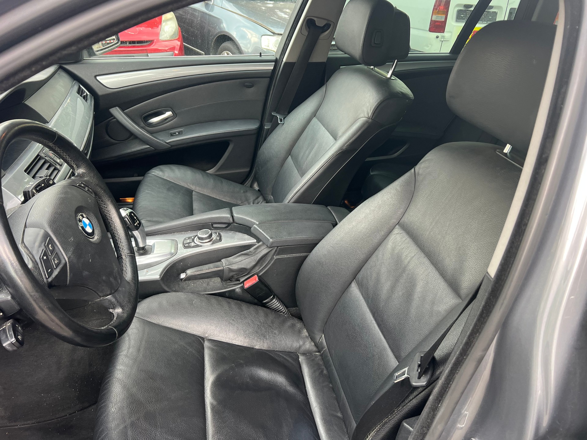 BMW 523i Touring Steptronic-image-7