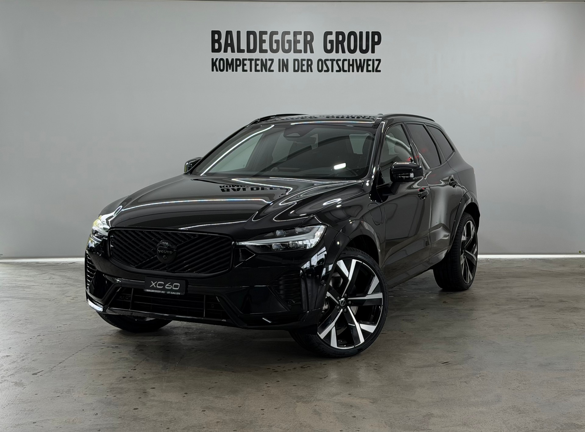 VOLVO XC60 2.0 T8 TE Black Edition e-image-0