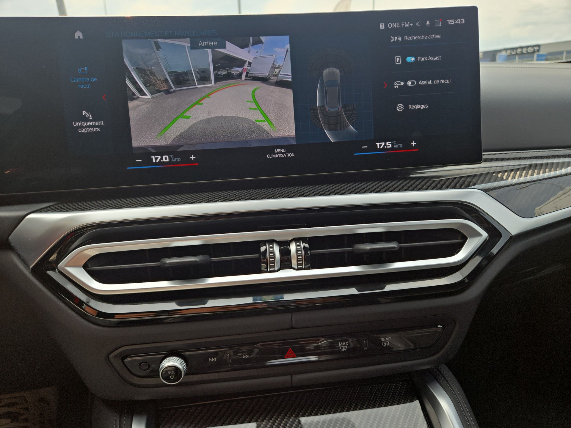 BMW M3 Touring xDrive Competition M-image-14