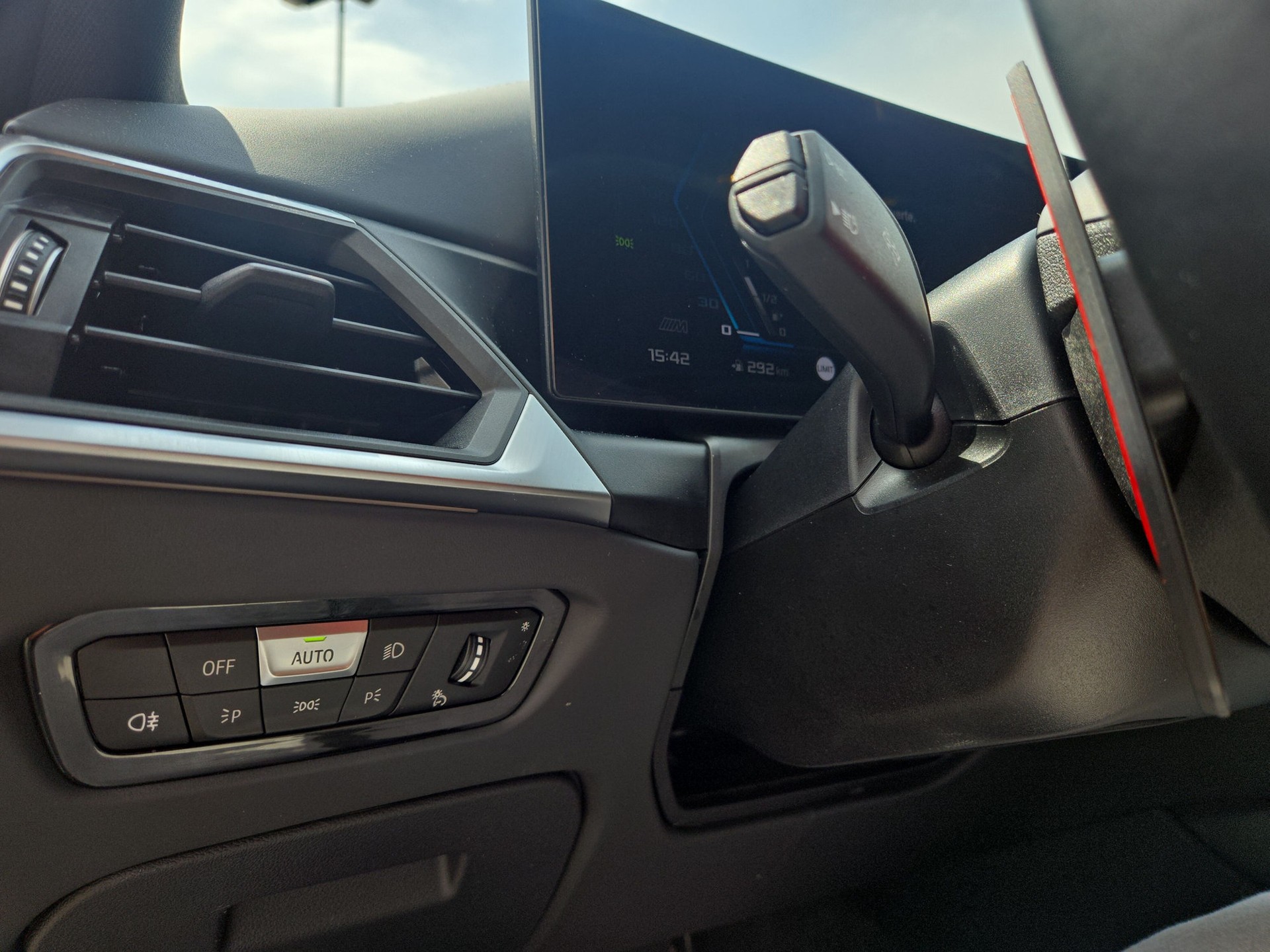 BMW M3 Touring xDrive Competition M-image-18
