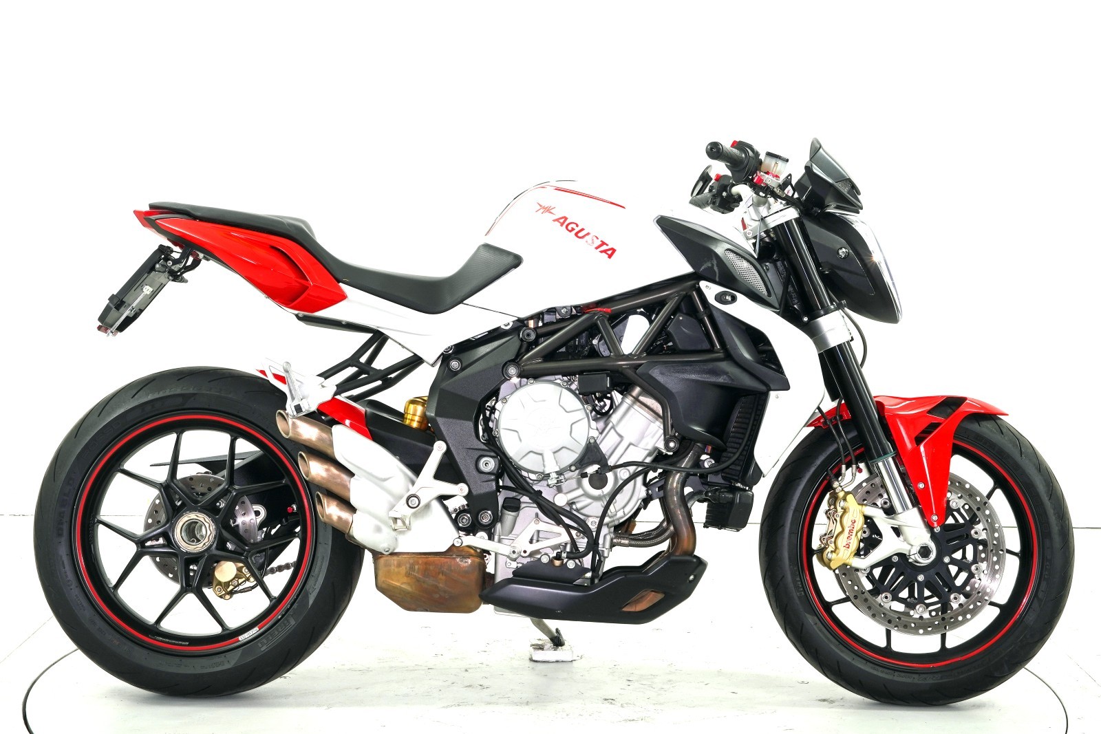 MV AGUSTA Brutale 800-showroom-element-3